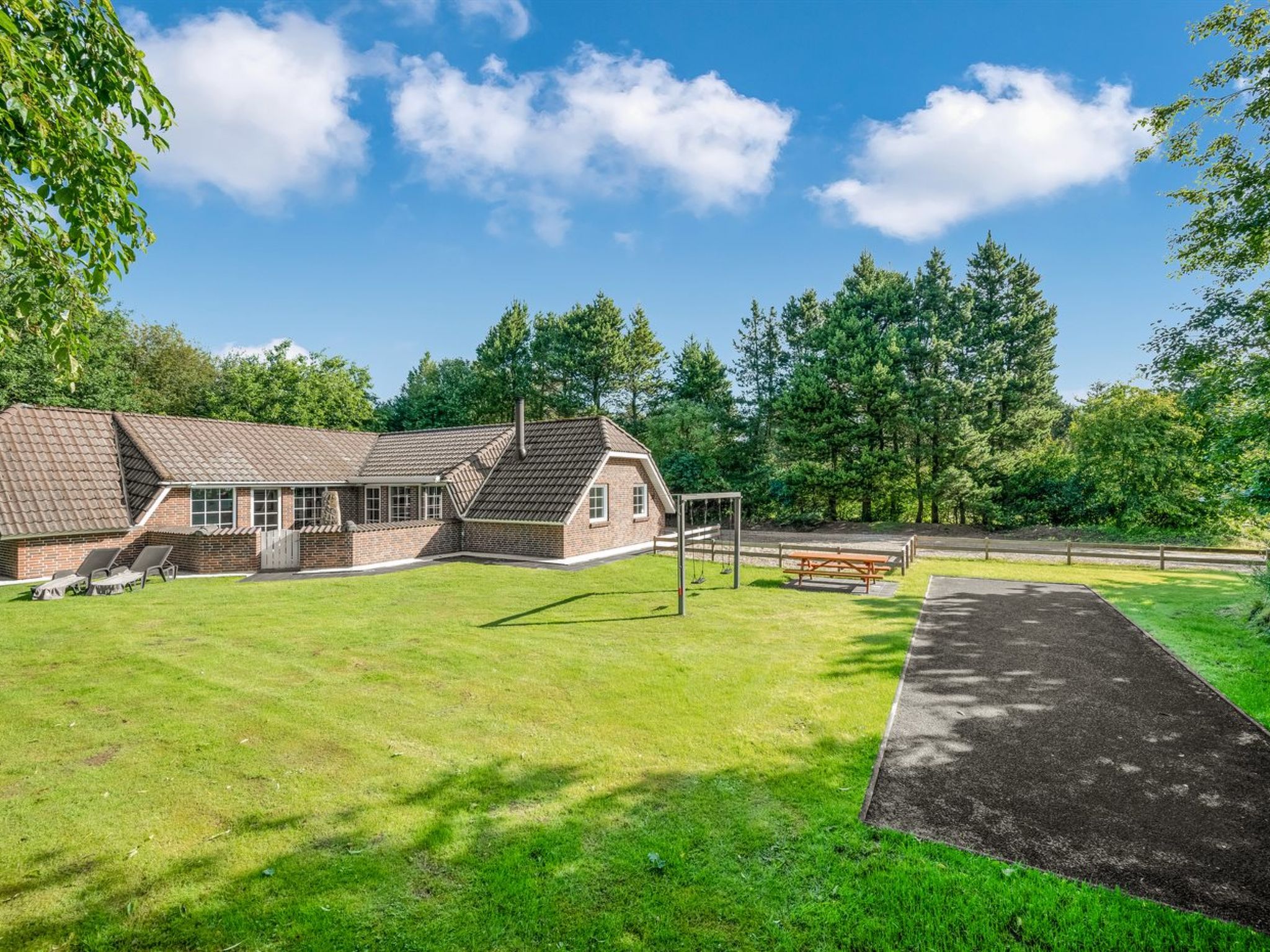 "Prohor" - 10.5km from the sea - Buiten