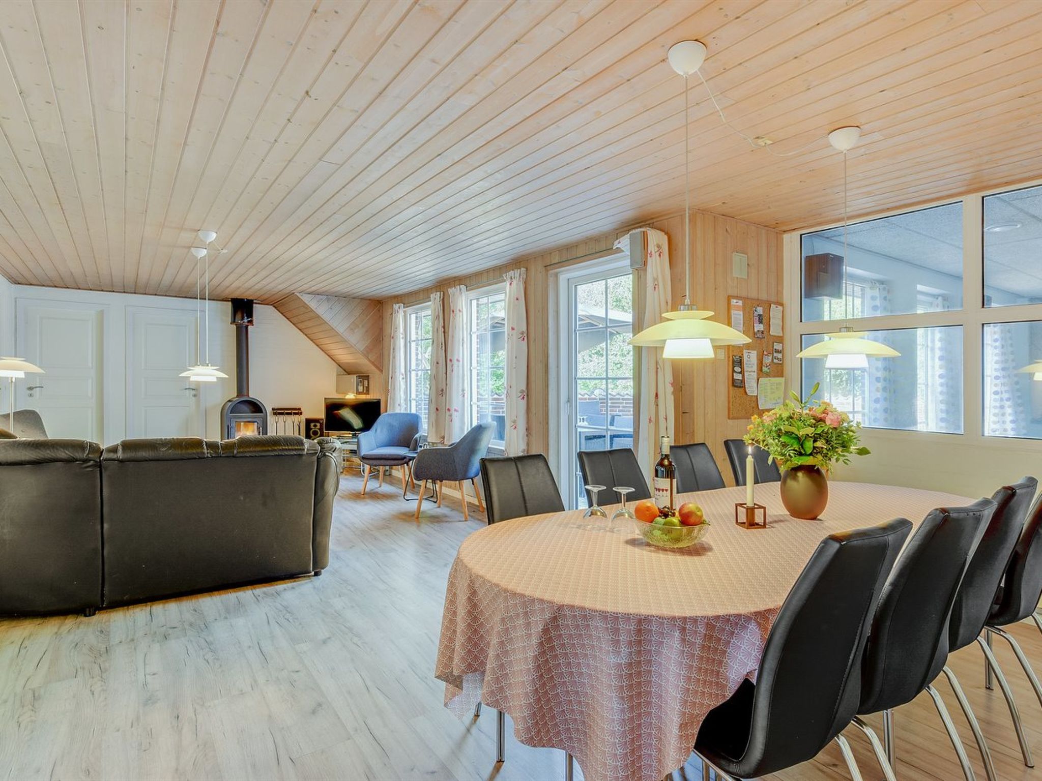 "Friederk" - 12km from the sea - Binnen