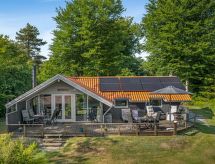 Vakantiehuis met open haard en sauna in Oksbøl - thumbnail 1