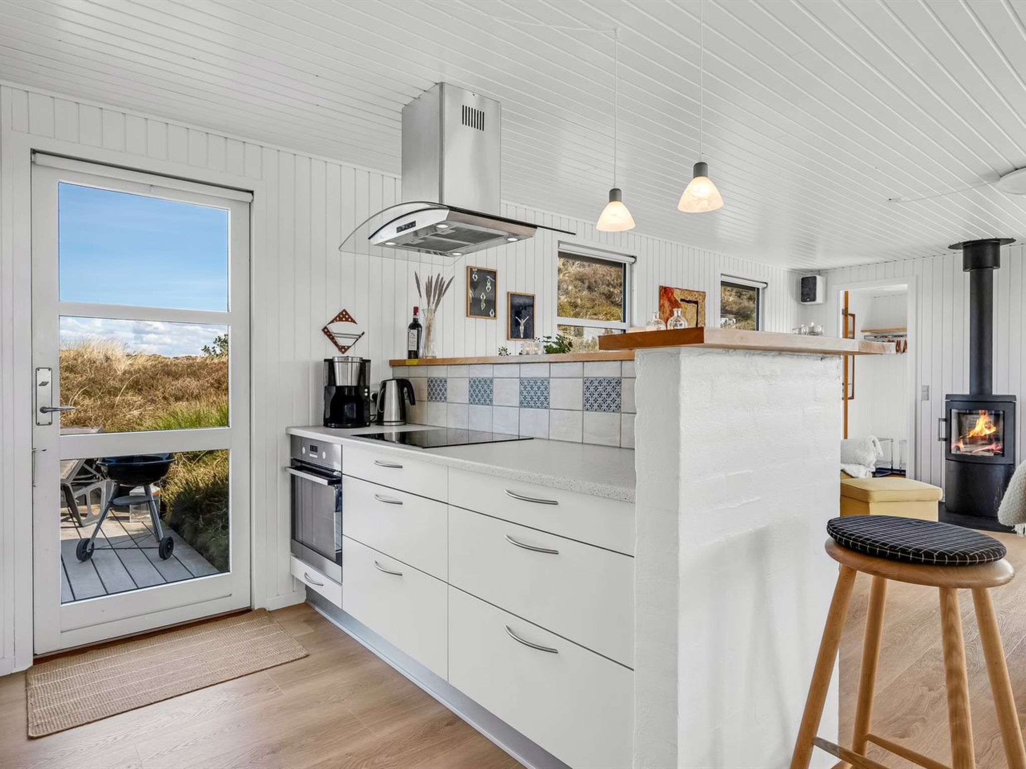 "Nashota" - 700m from the sea - Binnen