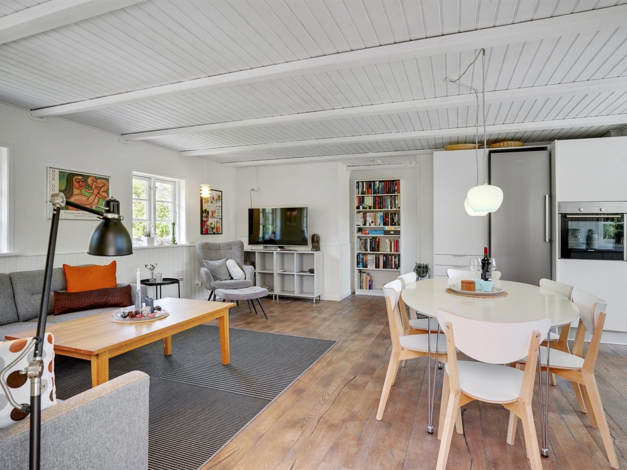 "Soile" - 12km from the sea-Inside