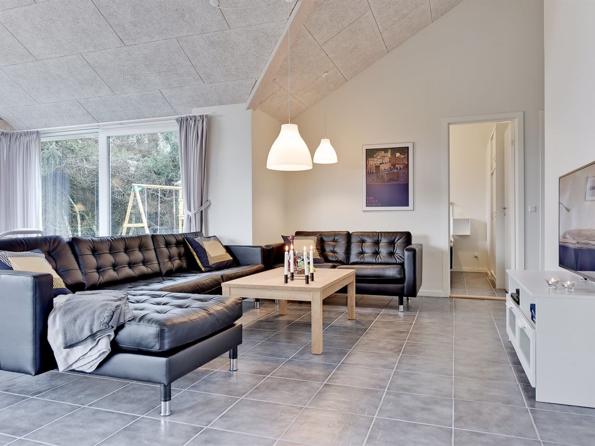 "Sada" - 12km from the sea — Living Room (3 of 33)