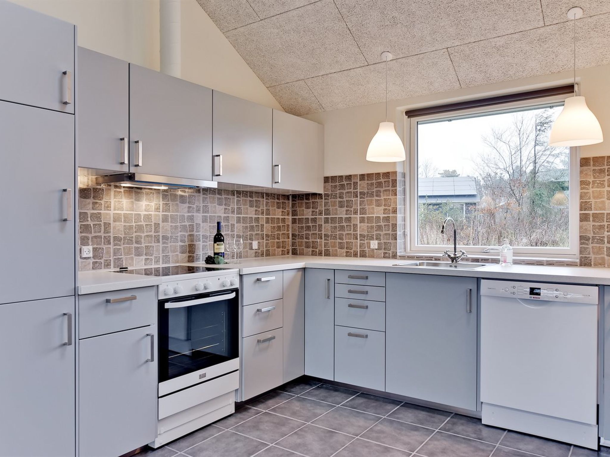 "Sada" - 12km from the sea - Binnen