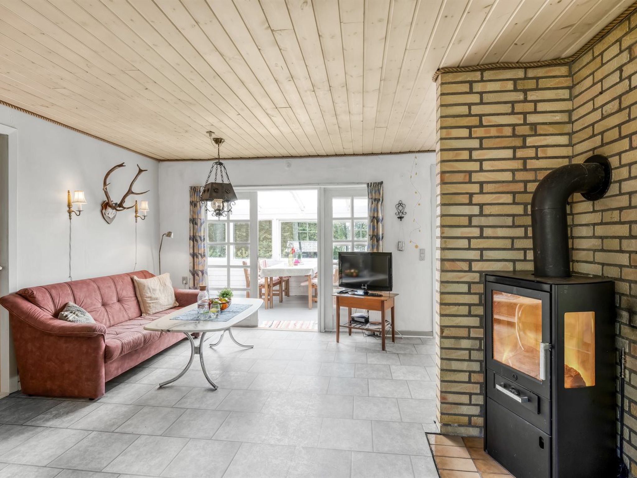 "Jonnhild" - 700m from the sea