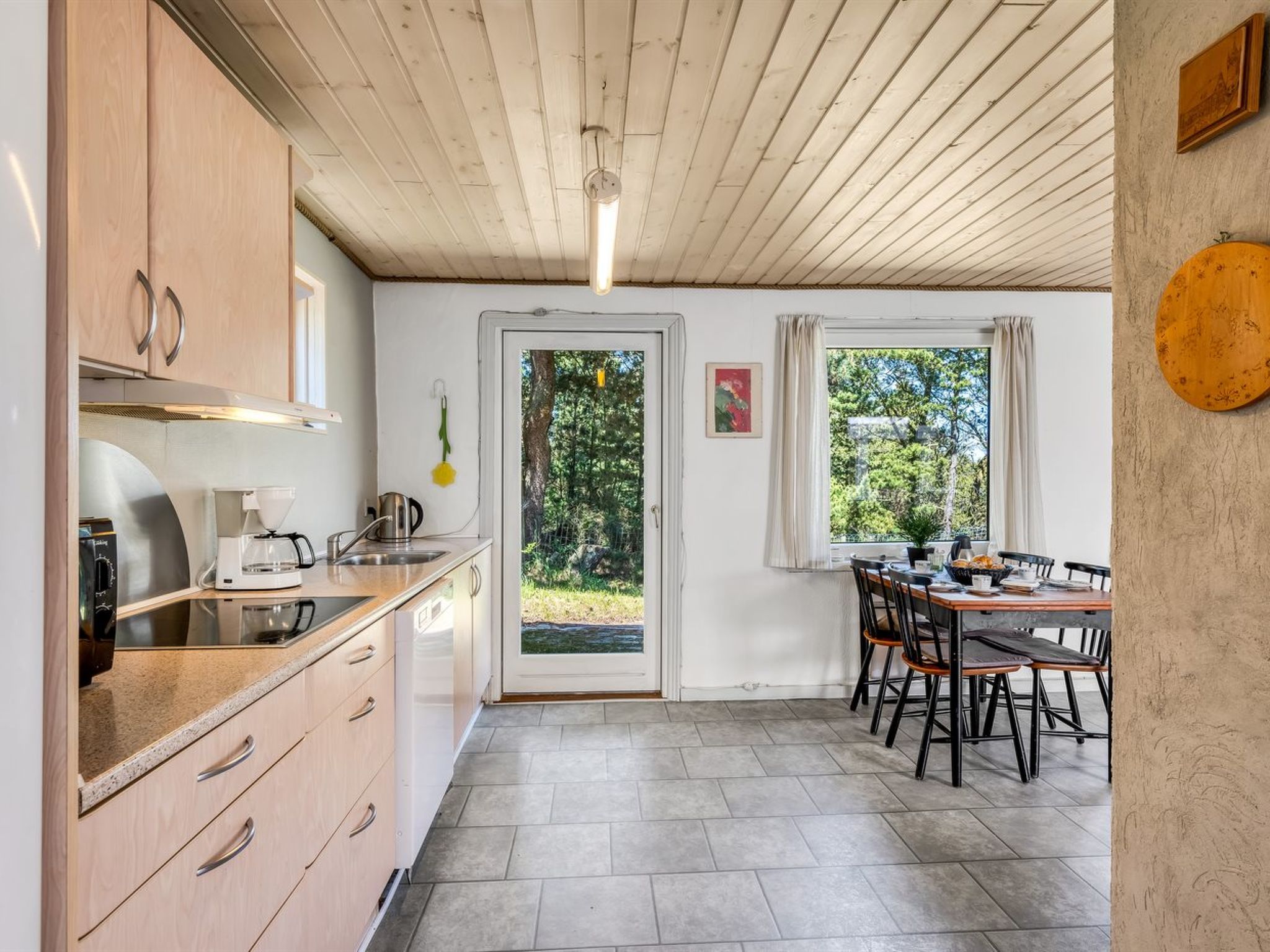 "Jonnhild" - 700m from the sea - Binnen