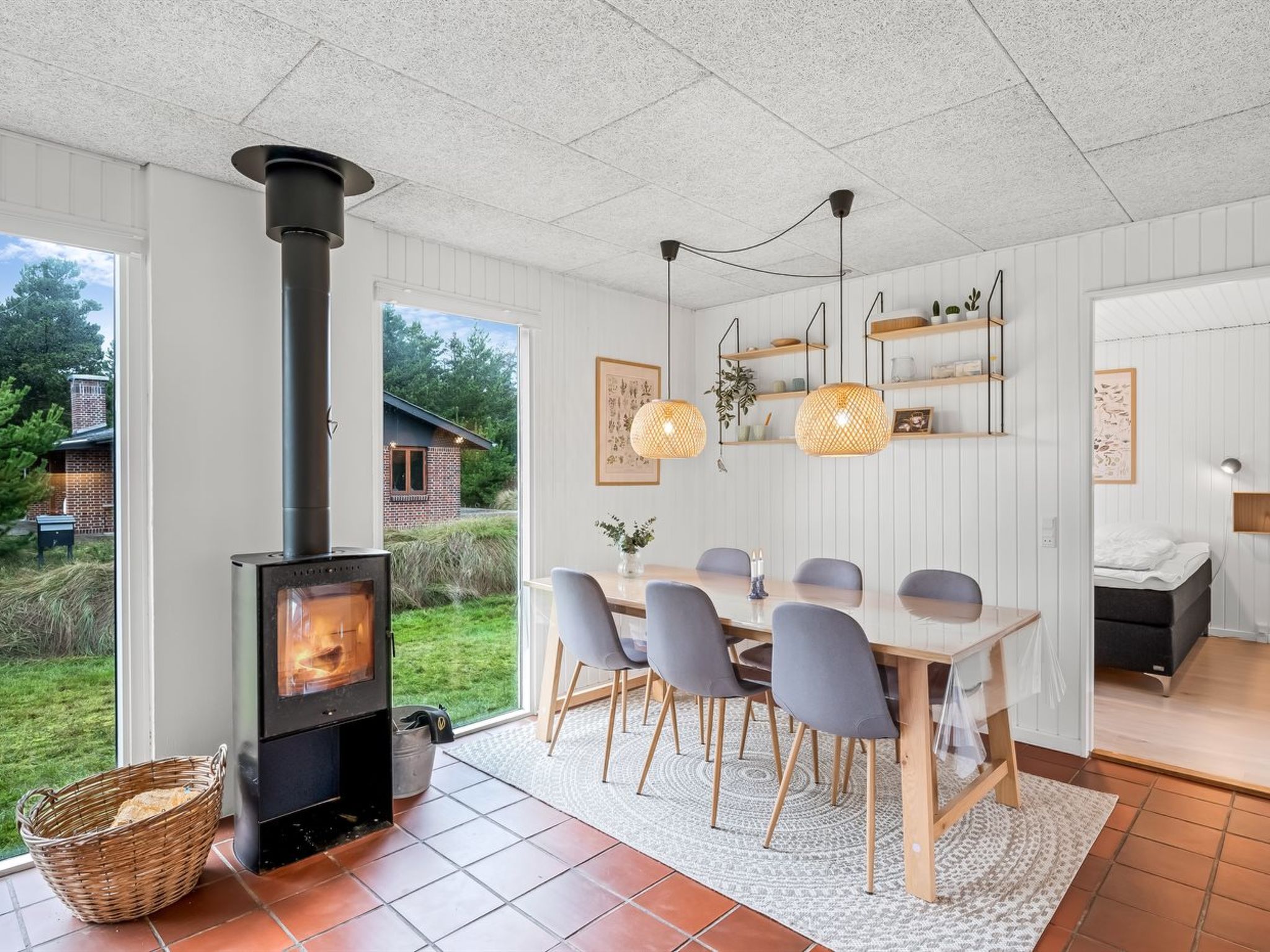"Pietari" - 600m from the sea - Binnen