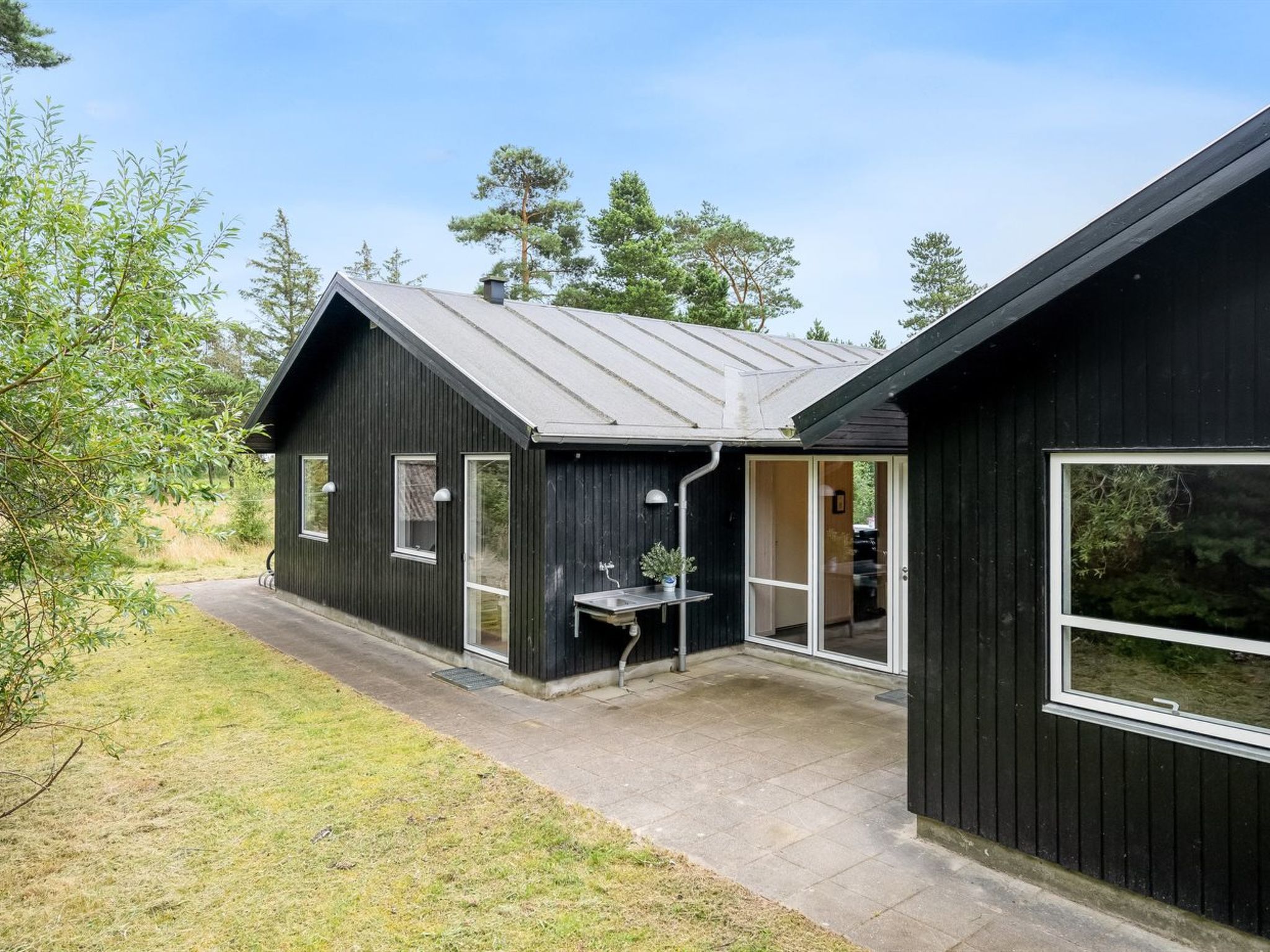 "Trena" - 1.2km to the fjord-Buiten