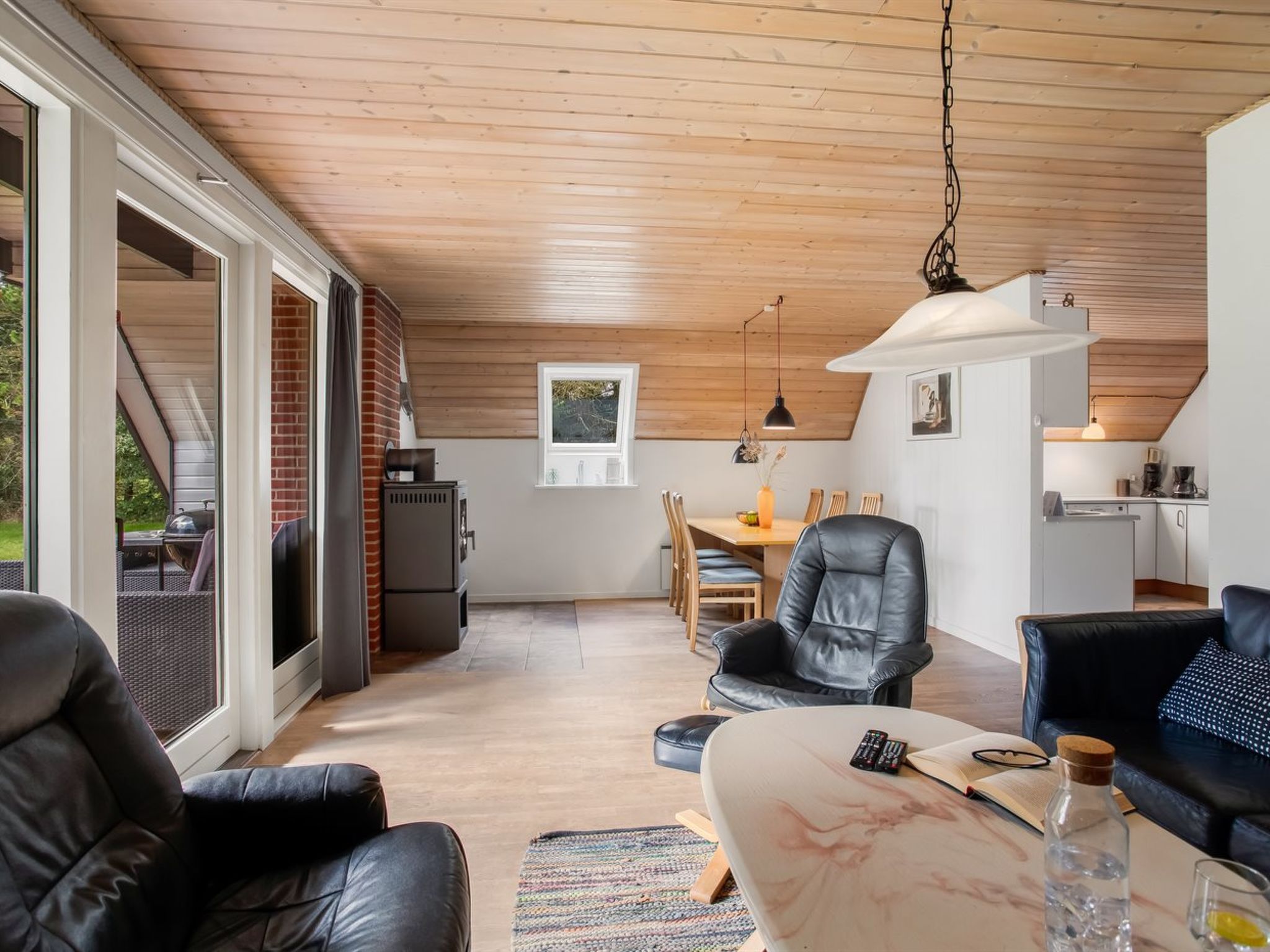 "Hannele" - 10km from the sea-Binnen