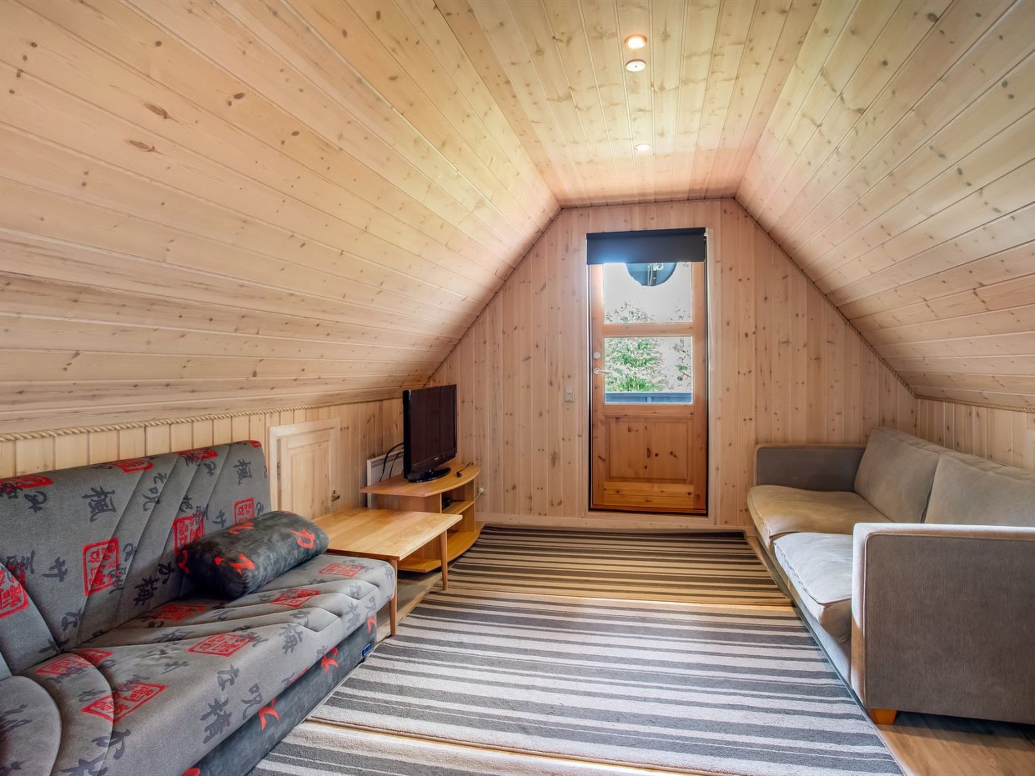 "Hannele" - 10km from the sea-Binnen
