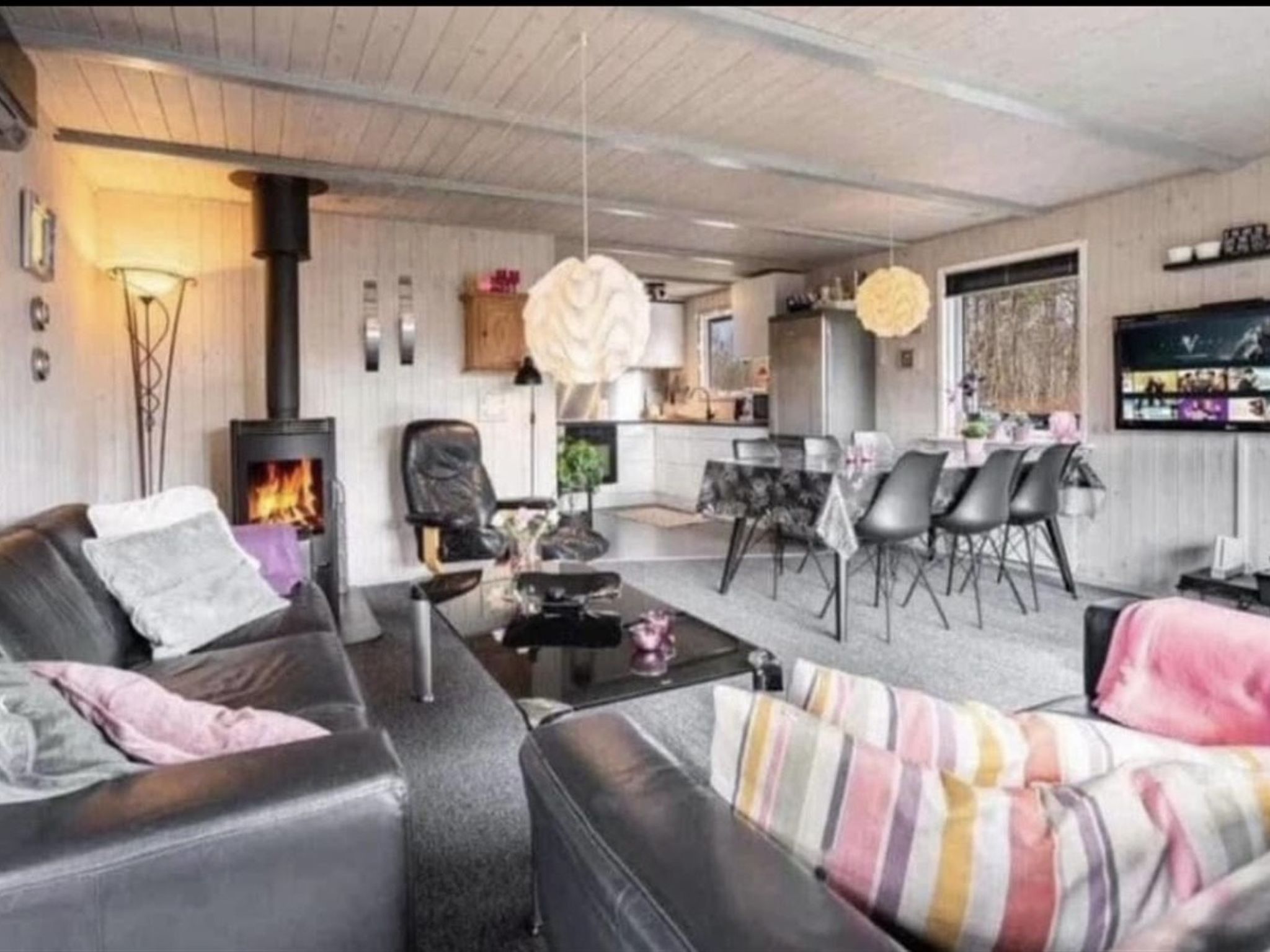 "Vilhelm" - 10km from the sea - Drinnen