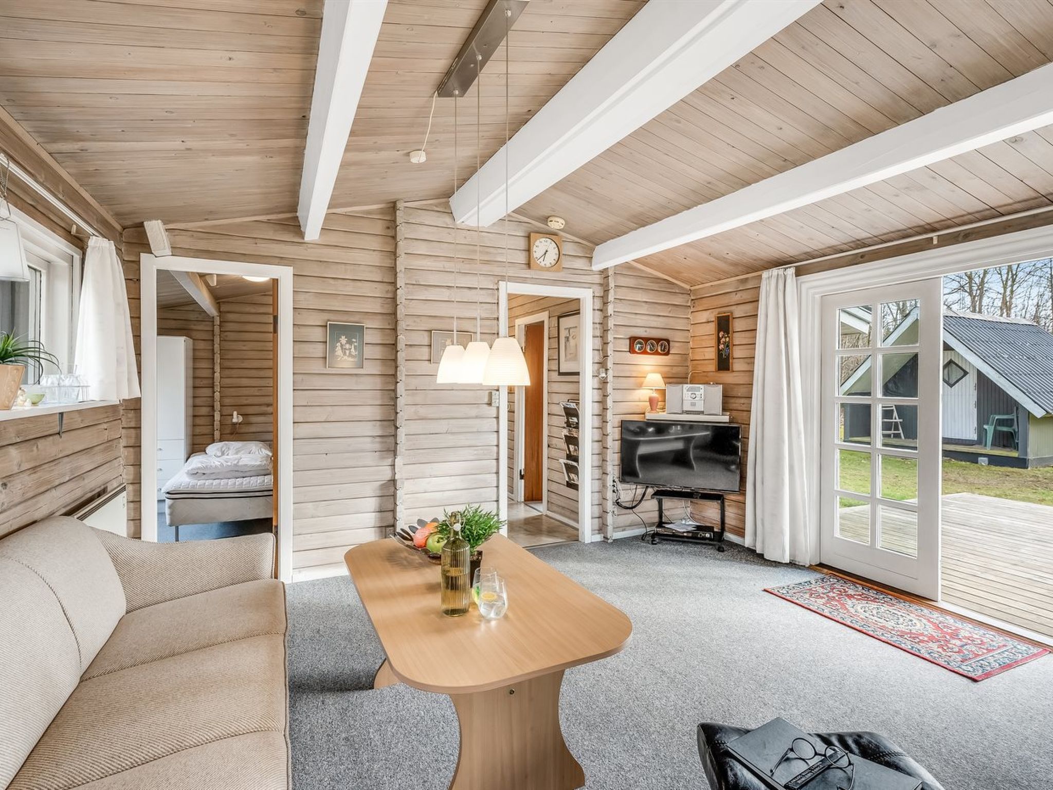 "Leandra" - 11km from the sea-Dedans