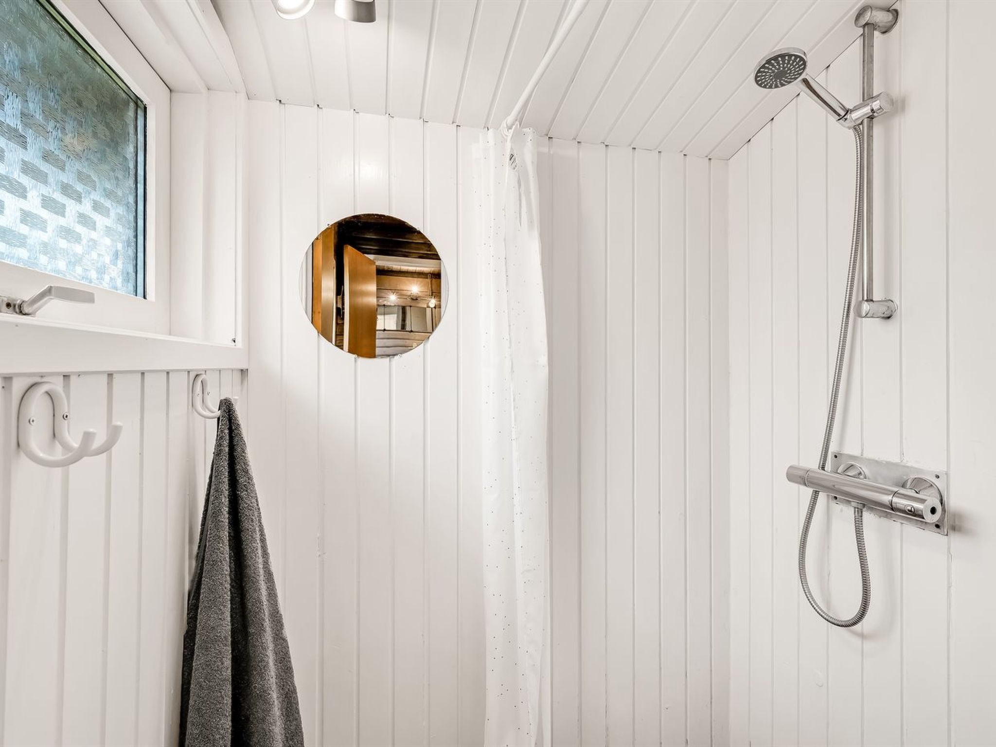 "Leandra" - 11km from the sea-Dedans