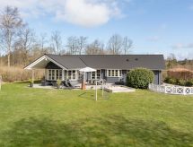 Ruim vakantiehuis voor 10 personen met sauna bij Oksbøl, op 11 km van zee - thumbnail 1