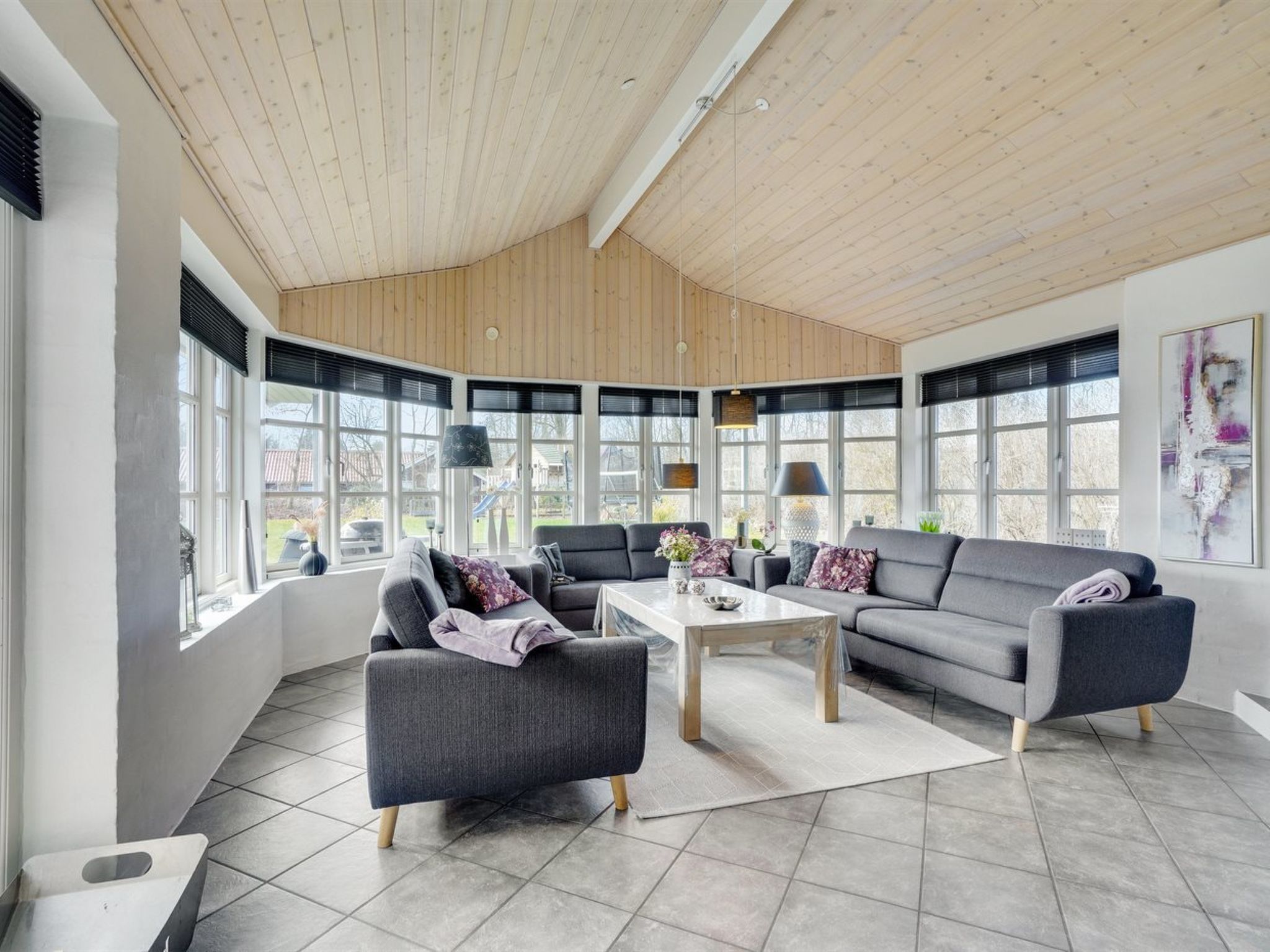 "Esben" - 11km from the sea-Inside