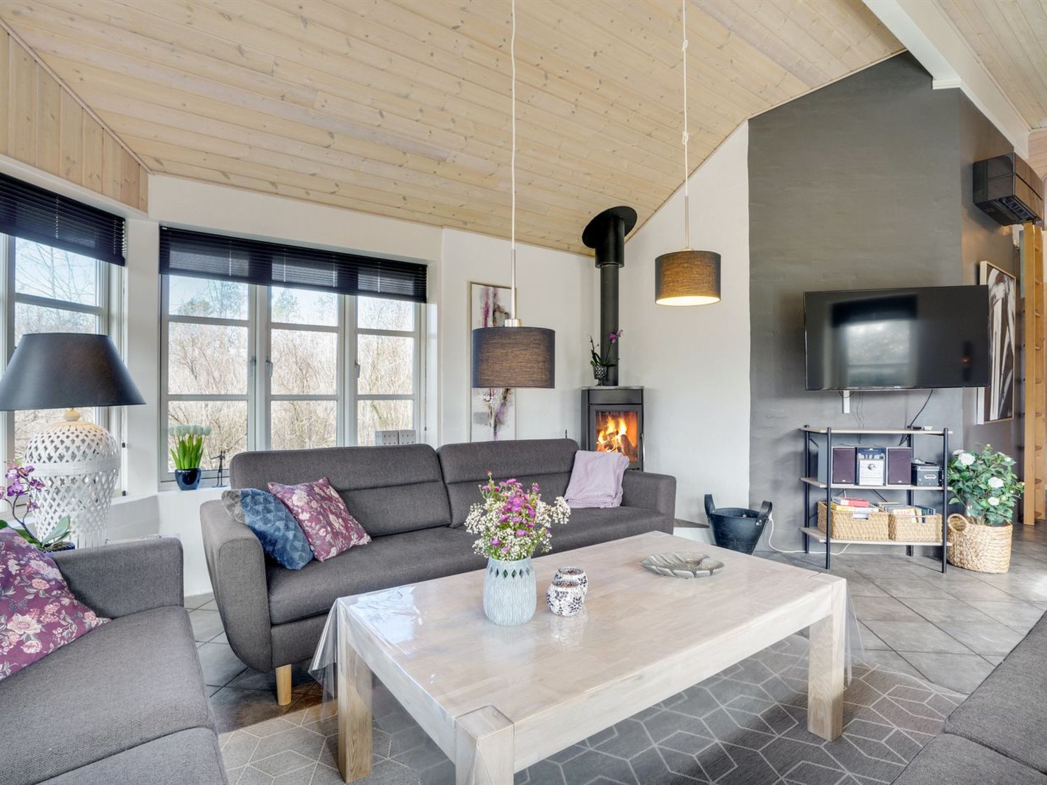 "Esben" - 11km from the sea-Inside