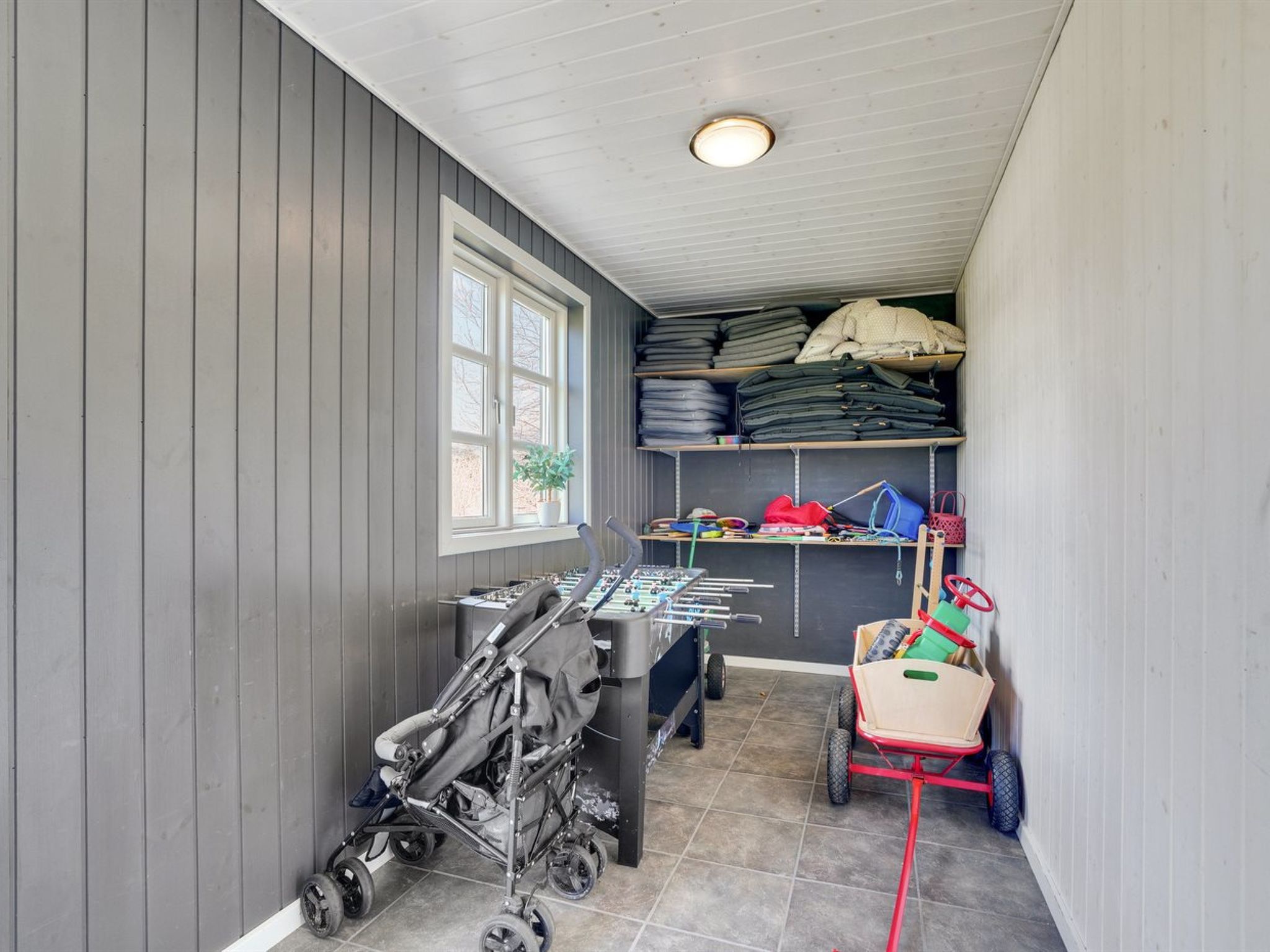 "Esben" - 11km from the sea-Inside