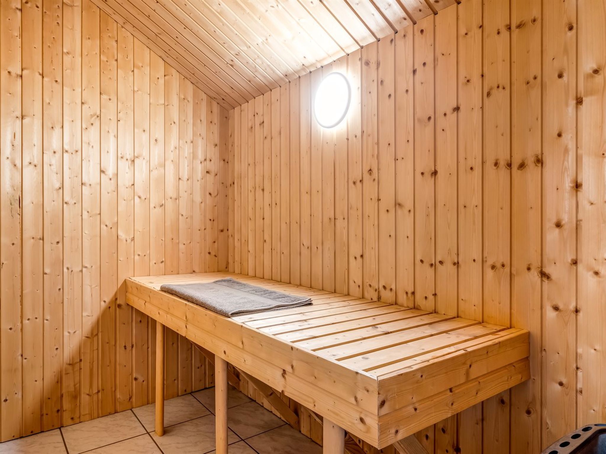 "Iorund" - 10km from the sea-Binnen