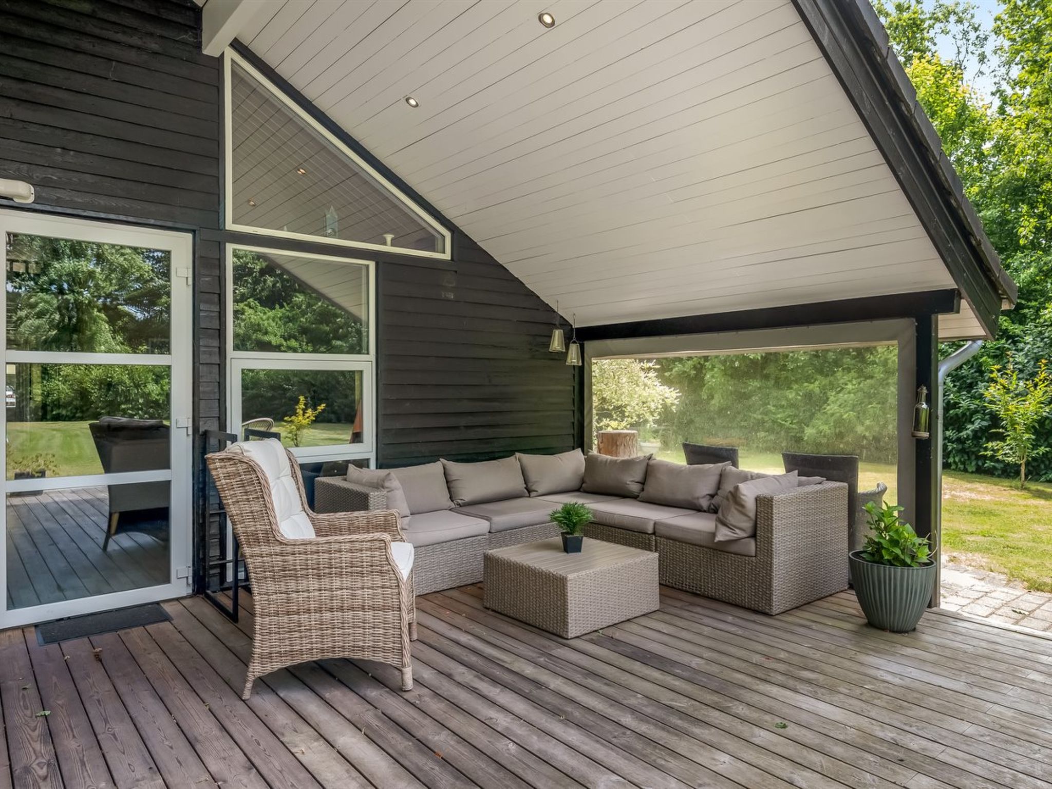 "Iorund" - 10km from the sea