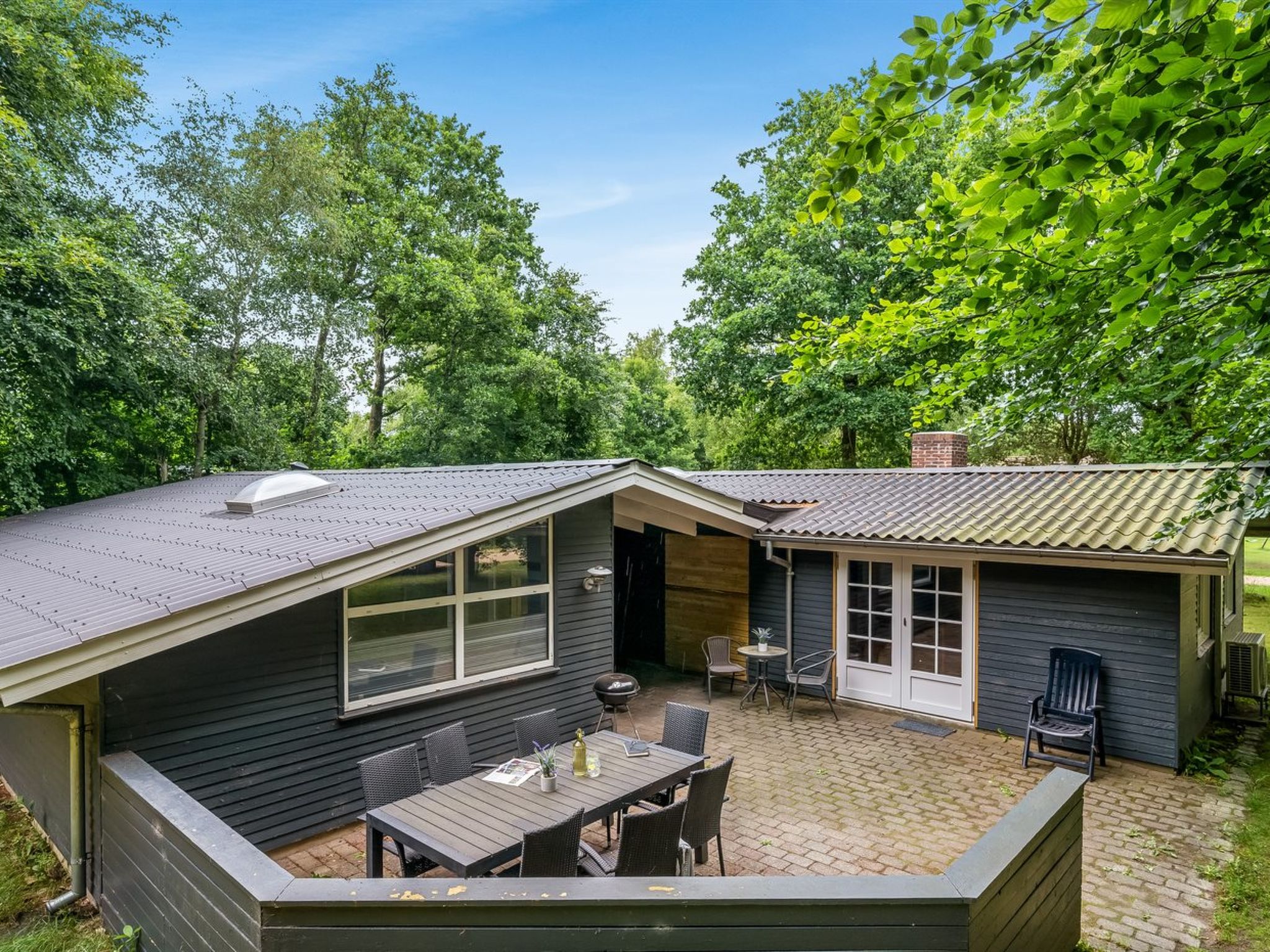 "Mena" - 10km from the sea