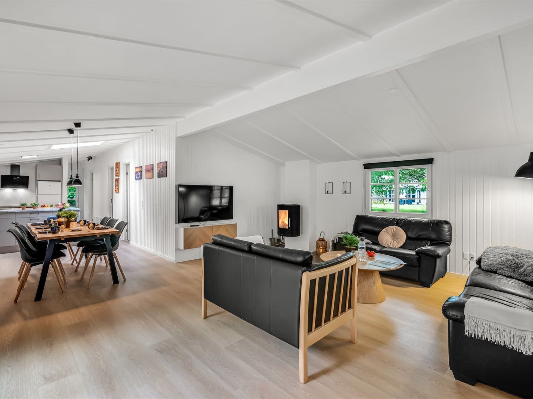 "Mena" - 10km from the sea-Drinnen