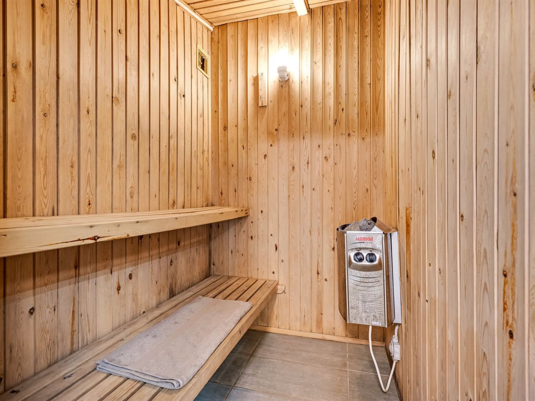 "Mena" - 10km from the sea-Drinnen