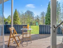 Ruime vakantiewoning Florina met grote tuin op 10 km van de zee - thumbnail 2