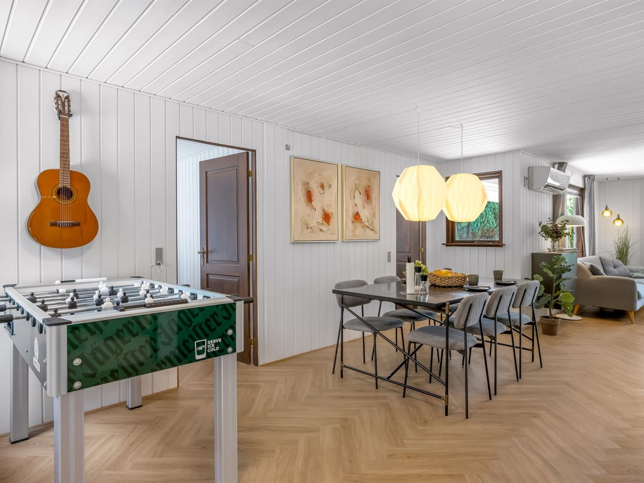 "Gustava" - 10km from the sea - Binnen