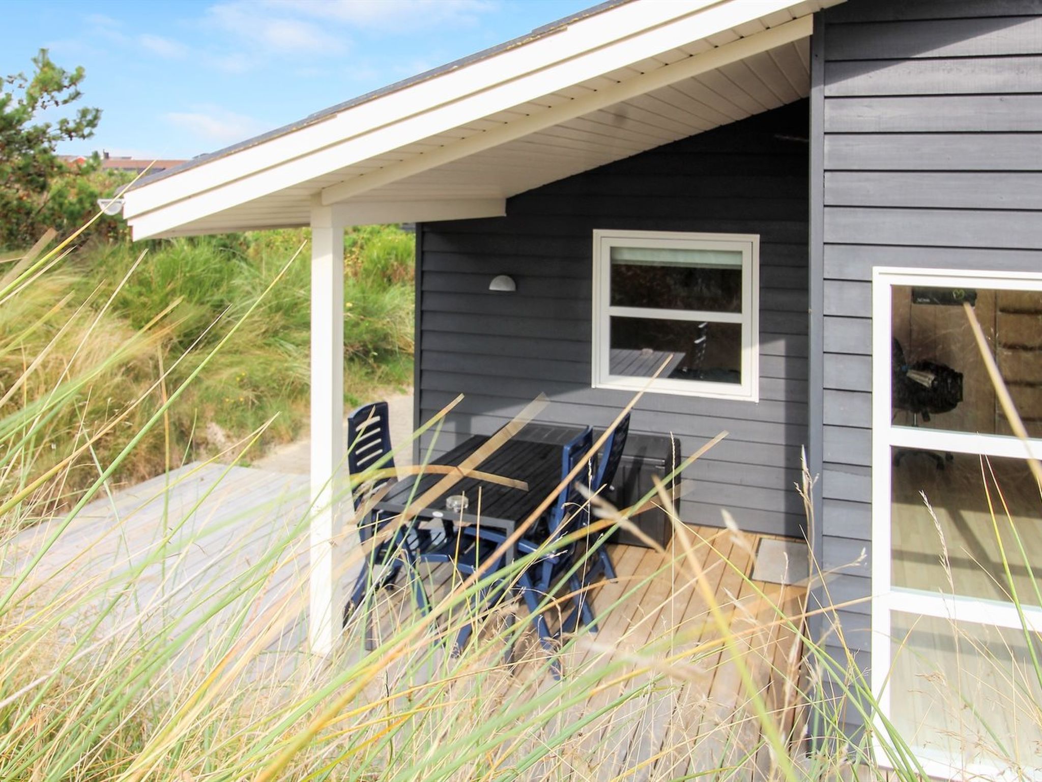 "Ottar" - 400m from the sea-Draußen