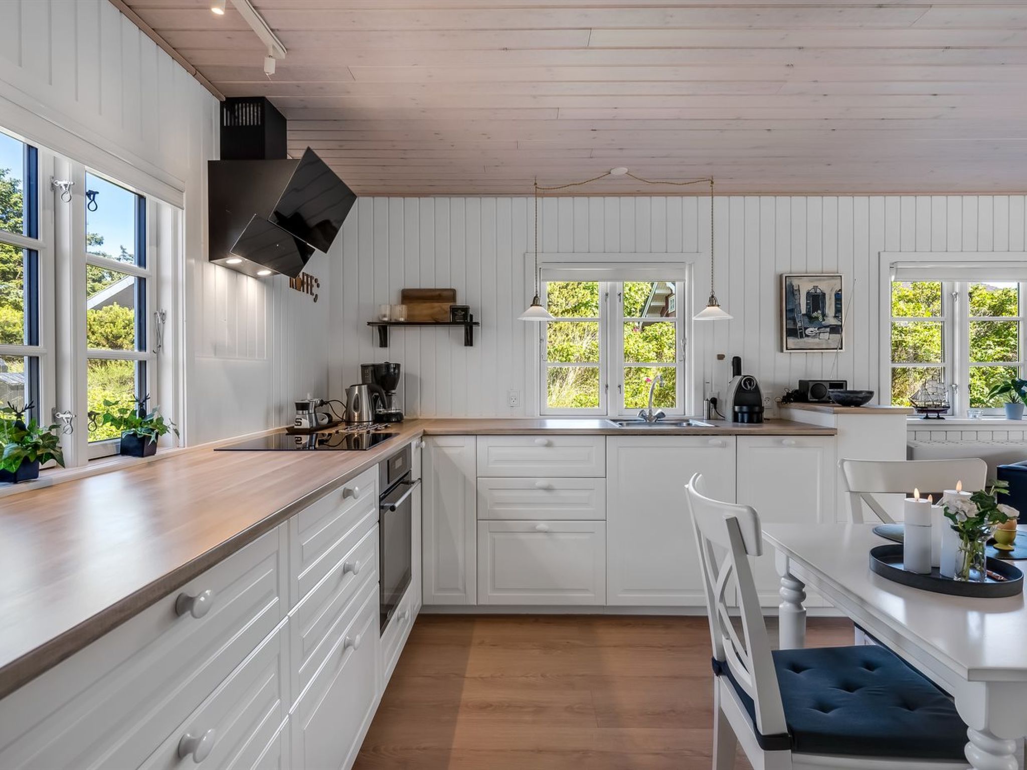 "Soleil" - 300m from the sea - Binnen