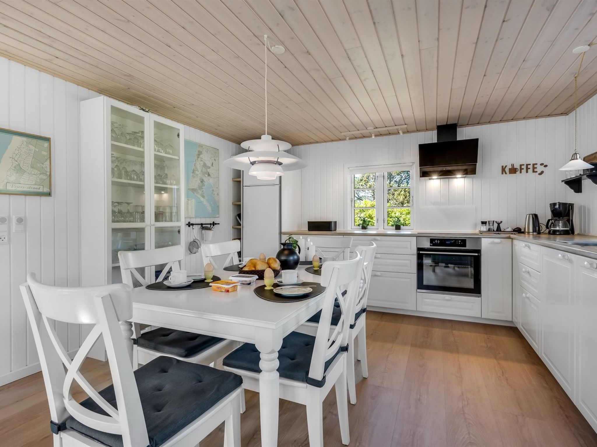 "Soleil" - 300m from the sea - Binnen