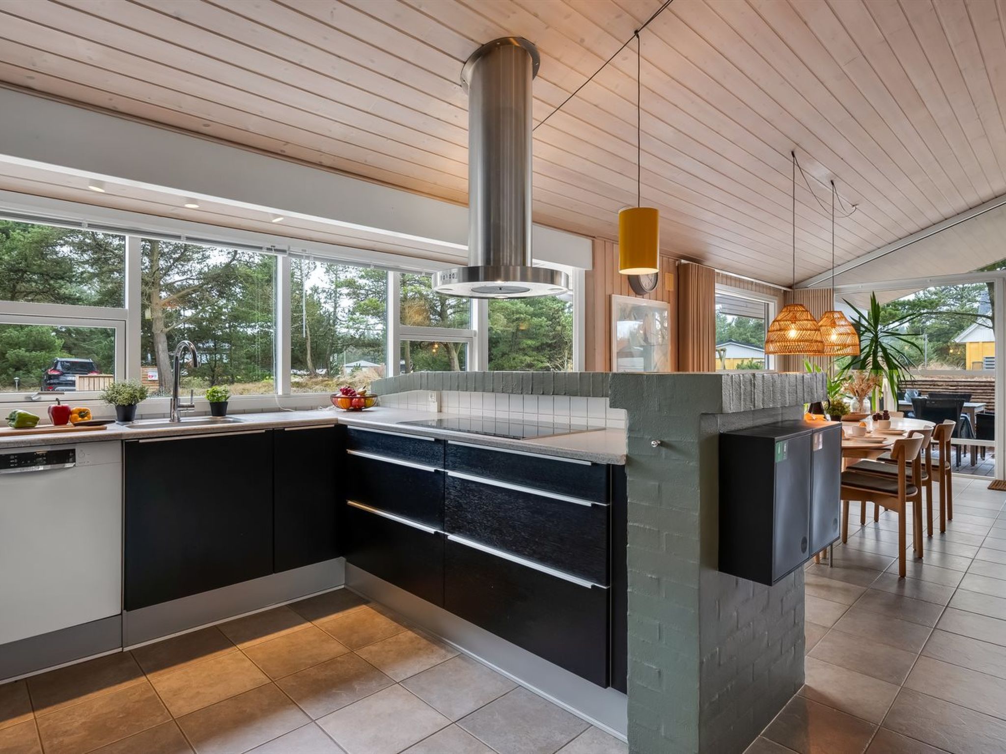 "Birgita" - 700m from the sea
