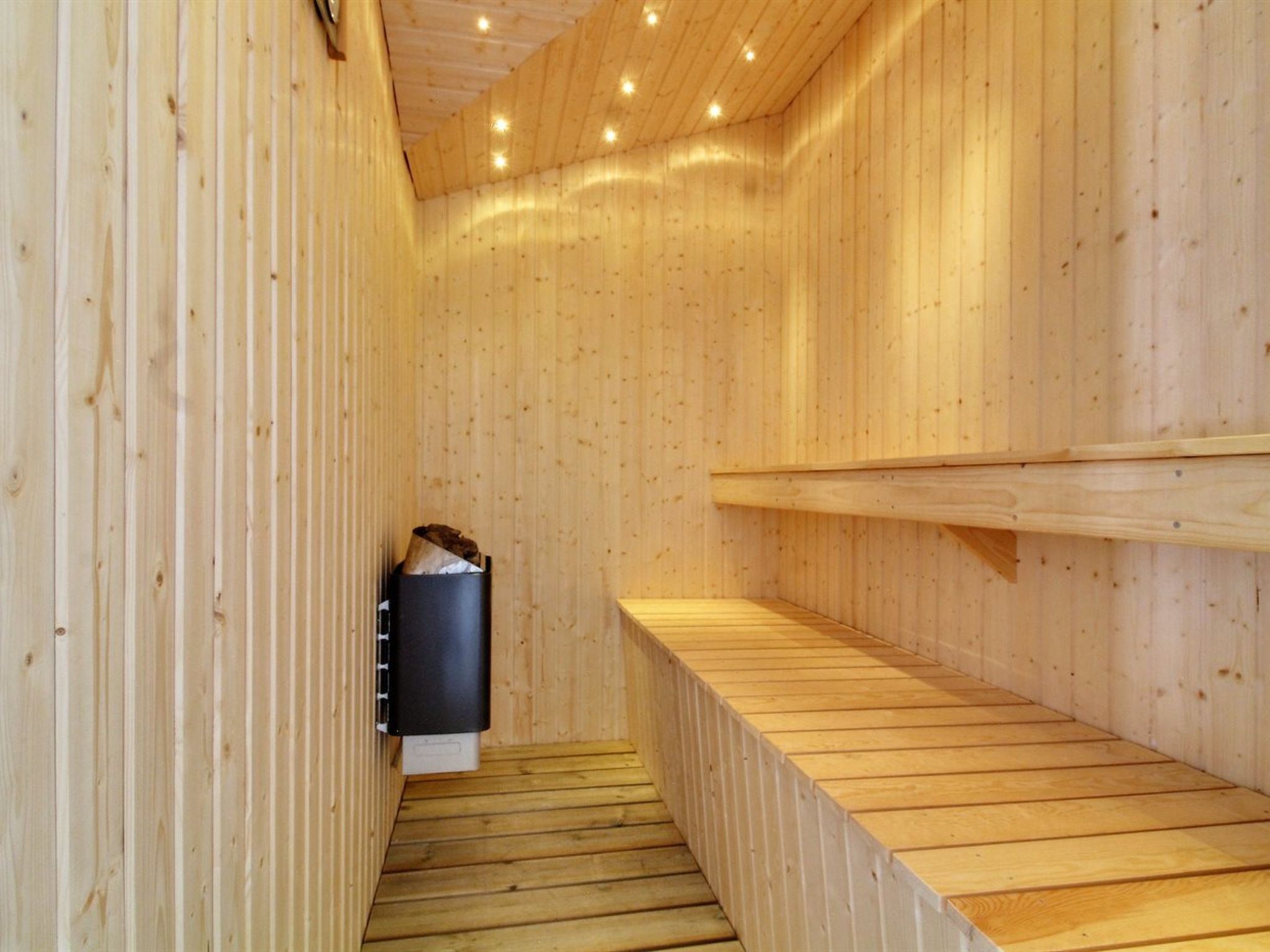 "Sirka" - 200m from the sea-Drinnen