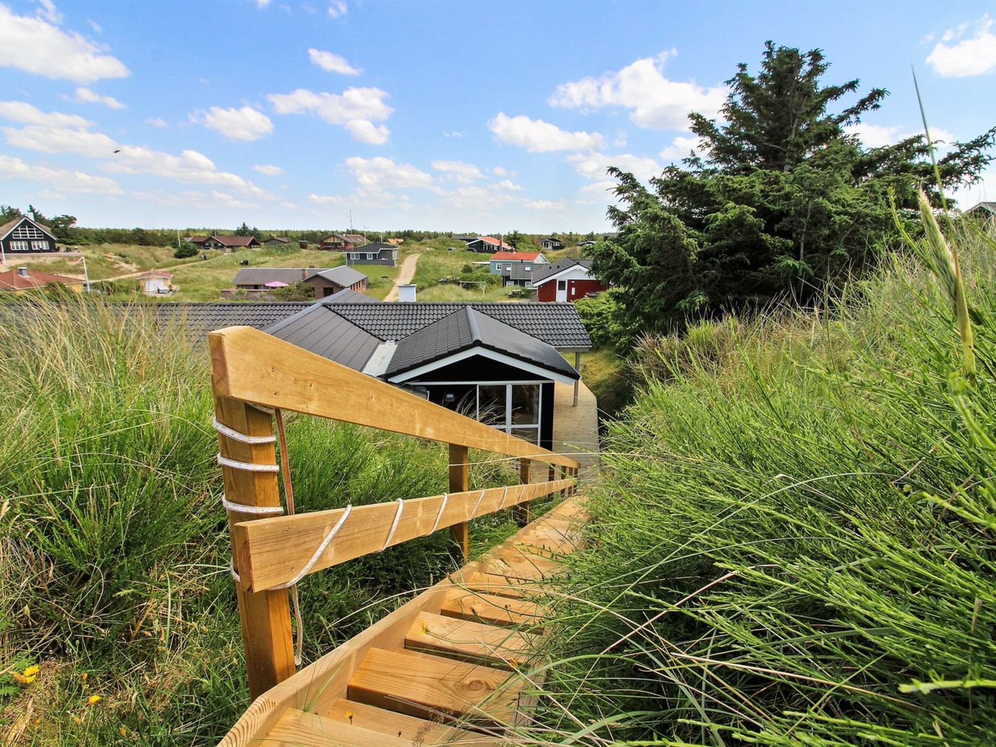 "Sirka" - 200m from the sea-Draußen