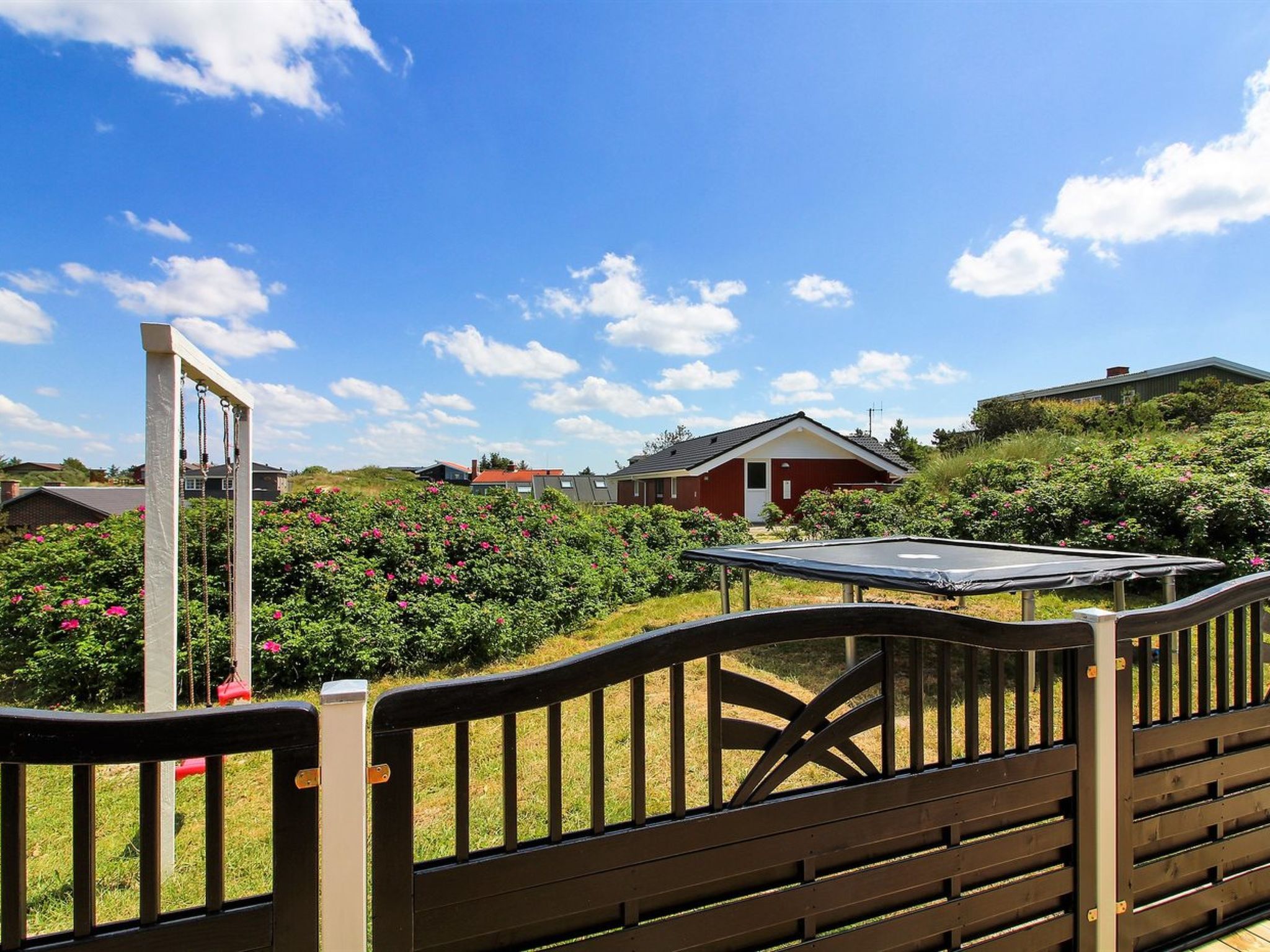 "Sirka" - 200m from the sea-Draußen