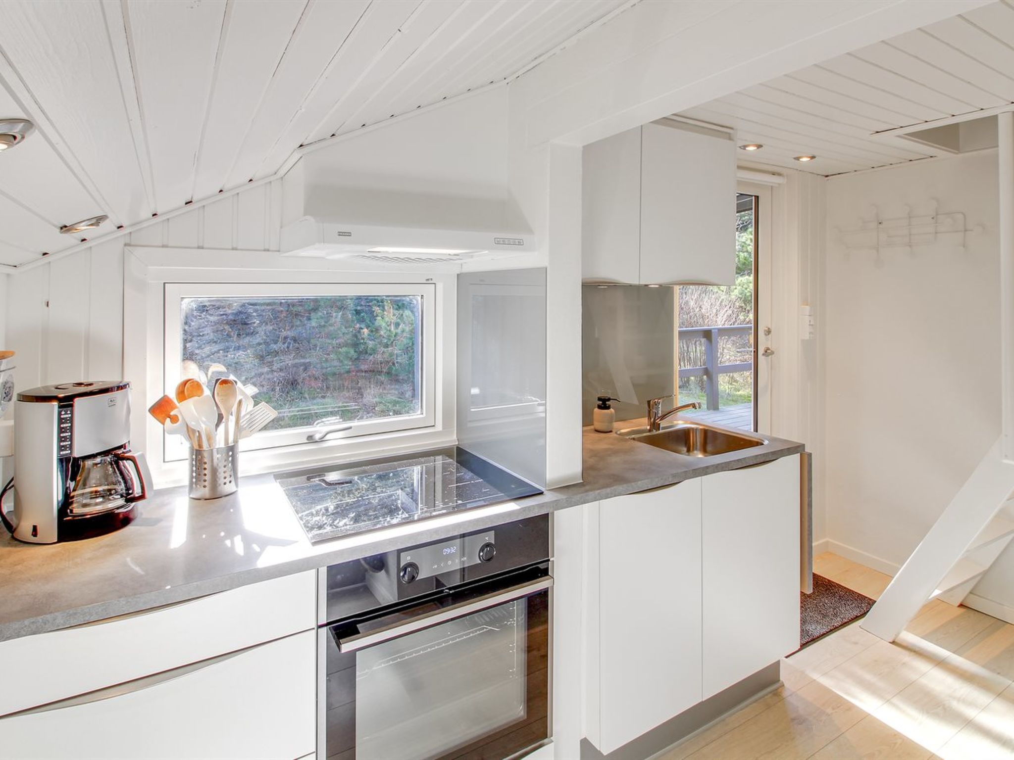 "Eliene" - 500m from the sea
