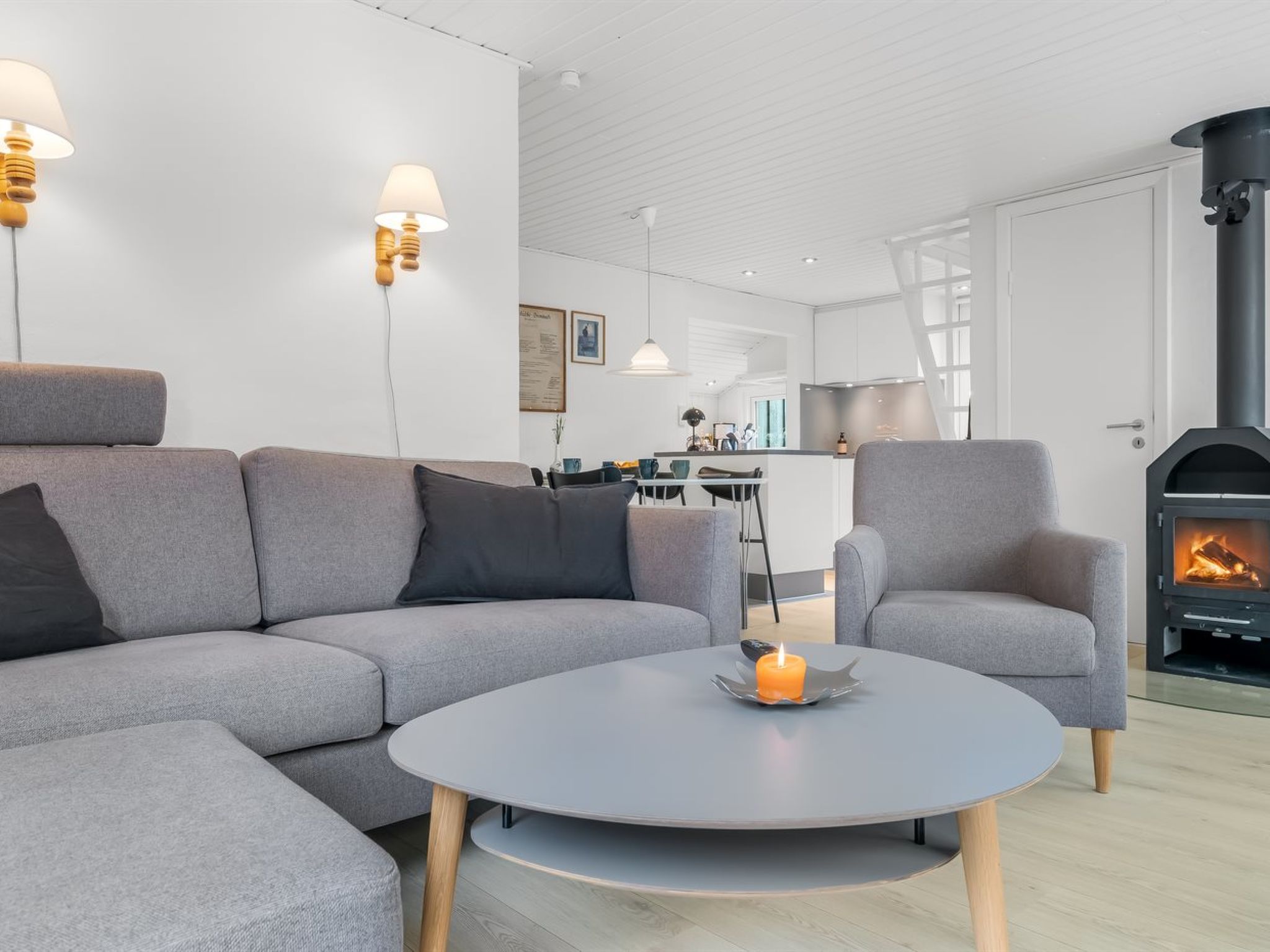 "Eliene" - 500m from the sea - Binnen