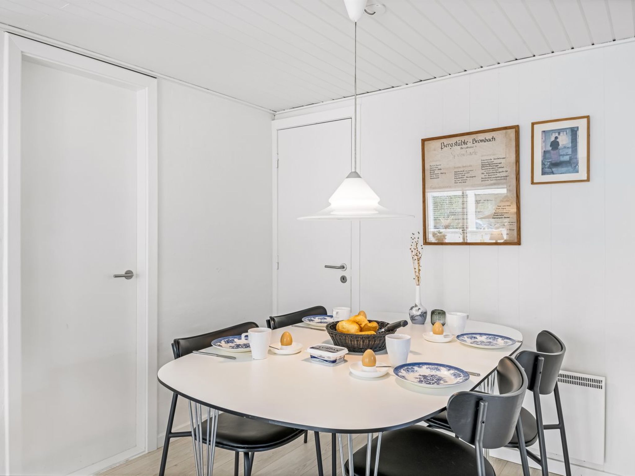 "Eliene" - 500m from the sea - Binnen