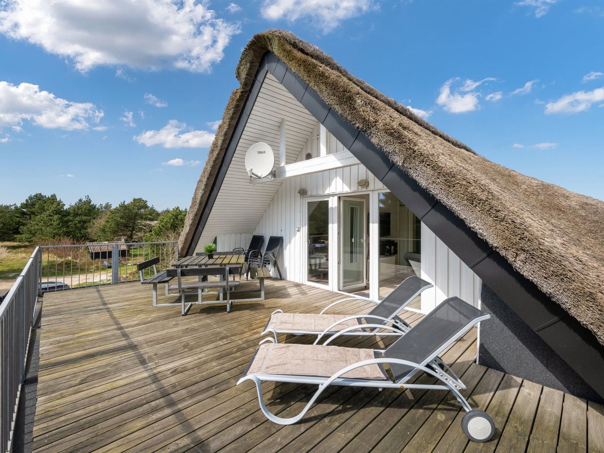 "Irlin" - 800m from the sea - Buiten