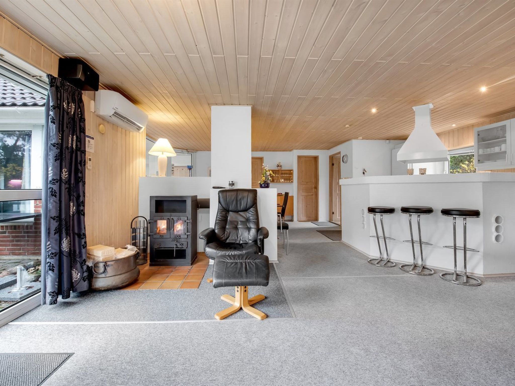 "Tuula" - 1.1km from the sea - Drinnen