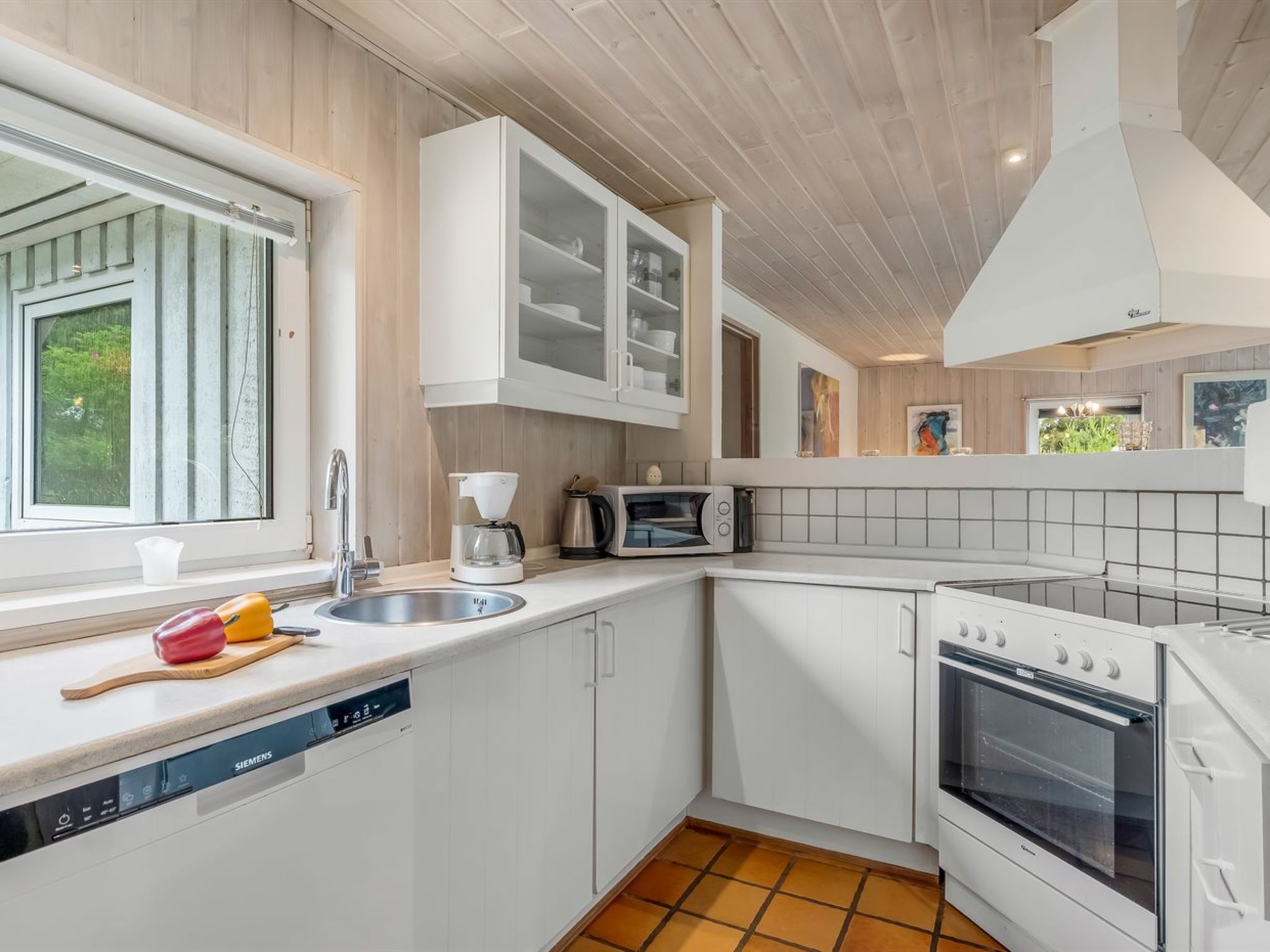 "Tuula" - 1km from the sea - Binnen