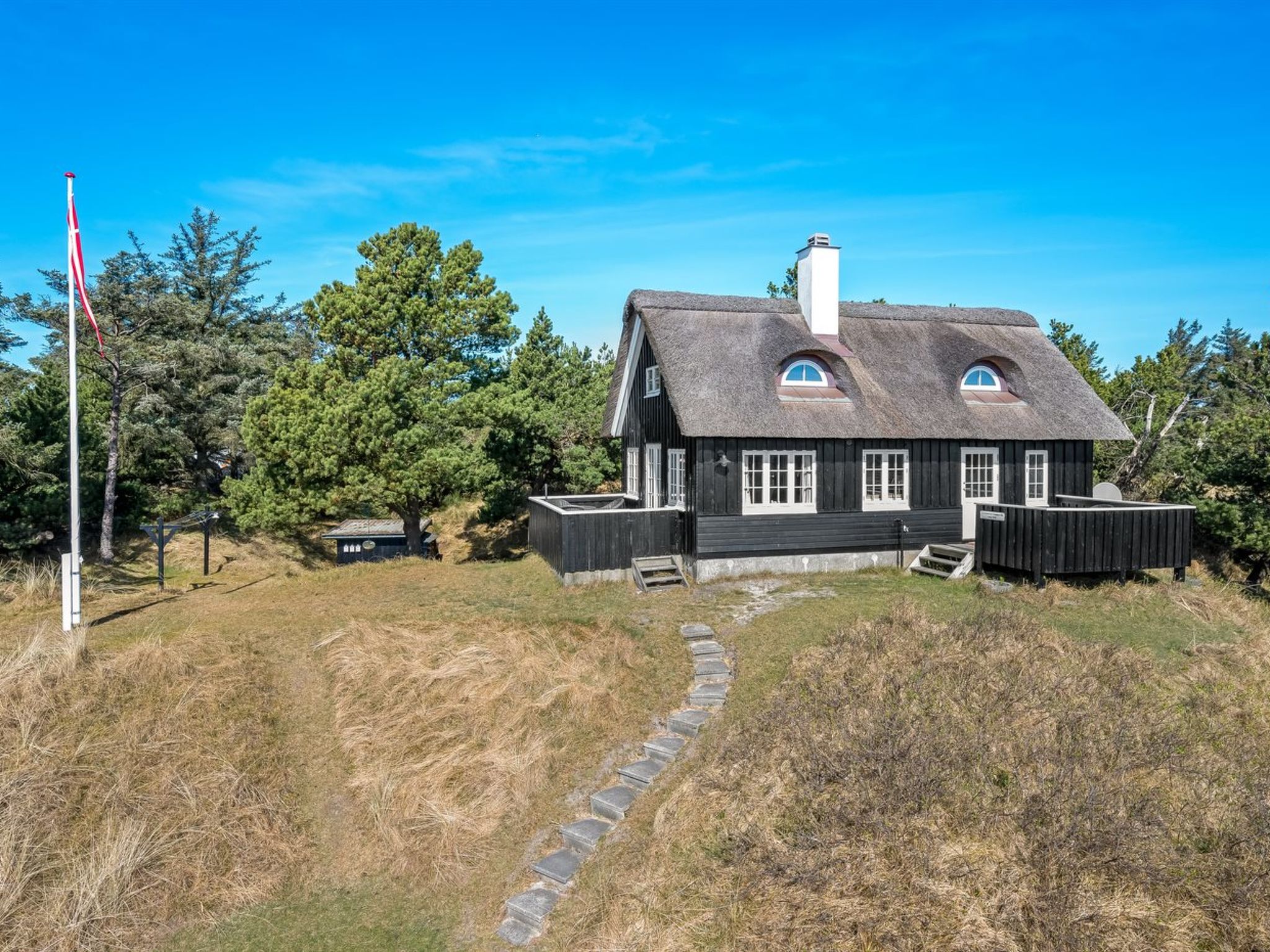 "Erikke" - 300m from the sea - Buiten