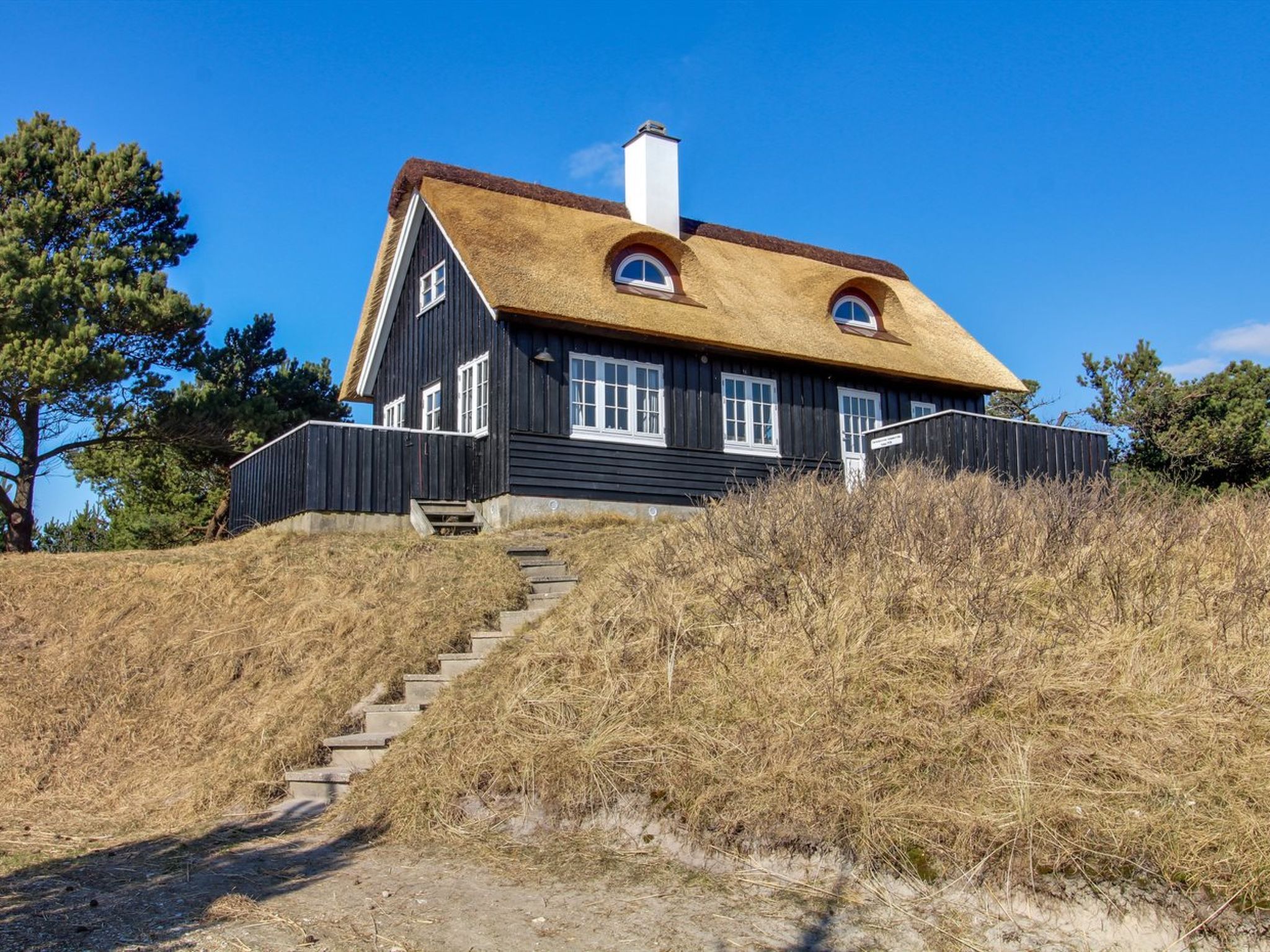 "Erikke" - 300m from the sea - Buiten