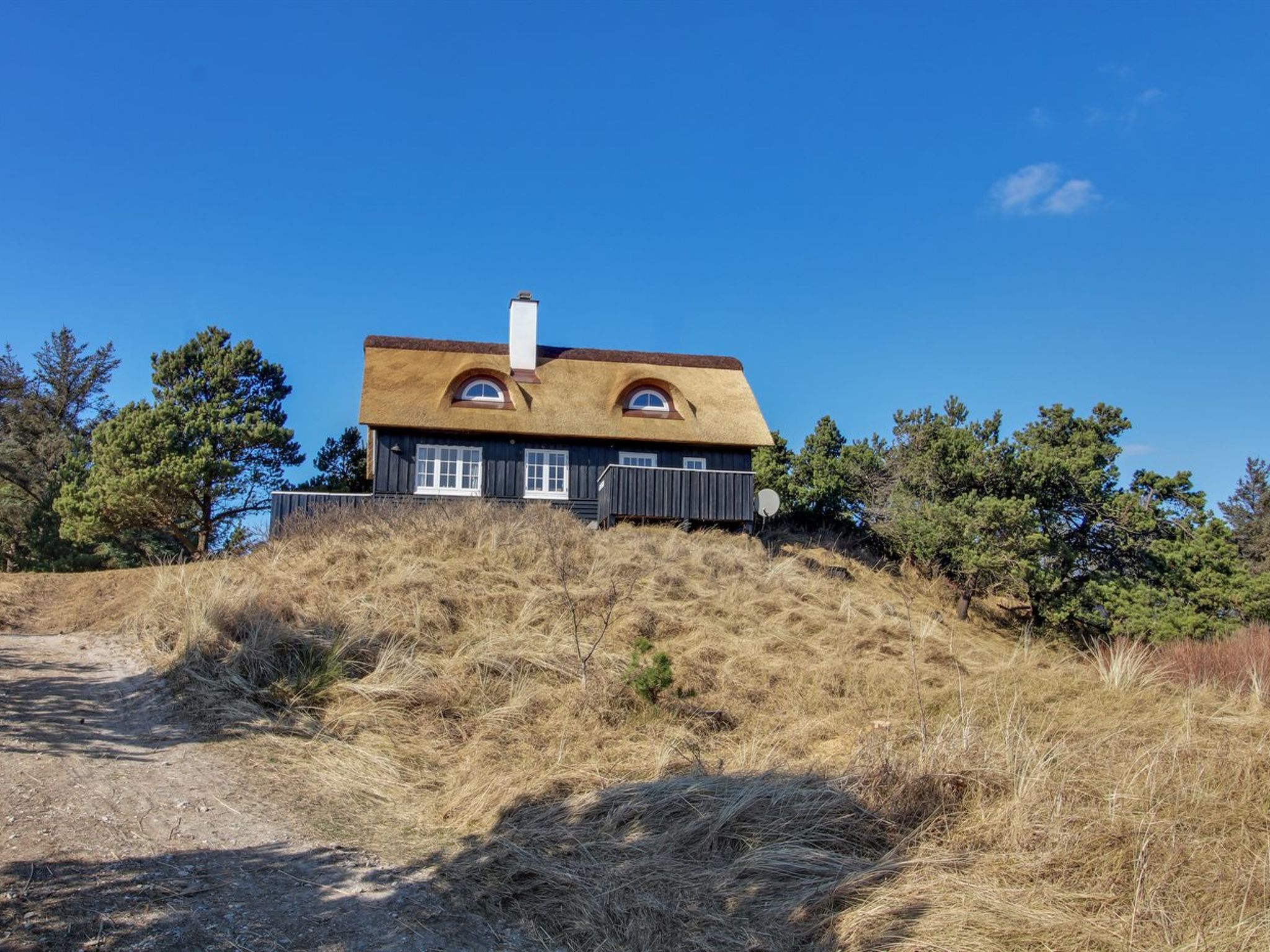 "Erikke" - 300m from the sea - Buiten