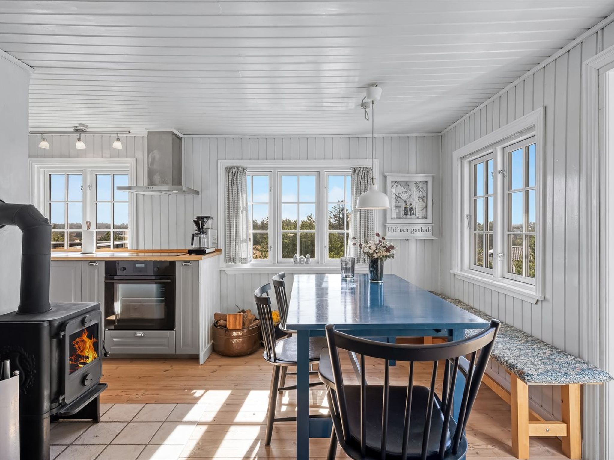 "Erikke" - 300m from the sea - Binnen