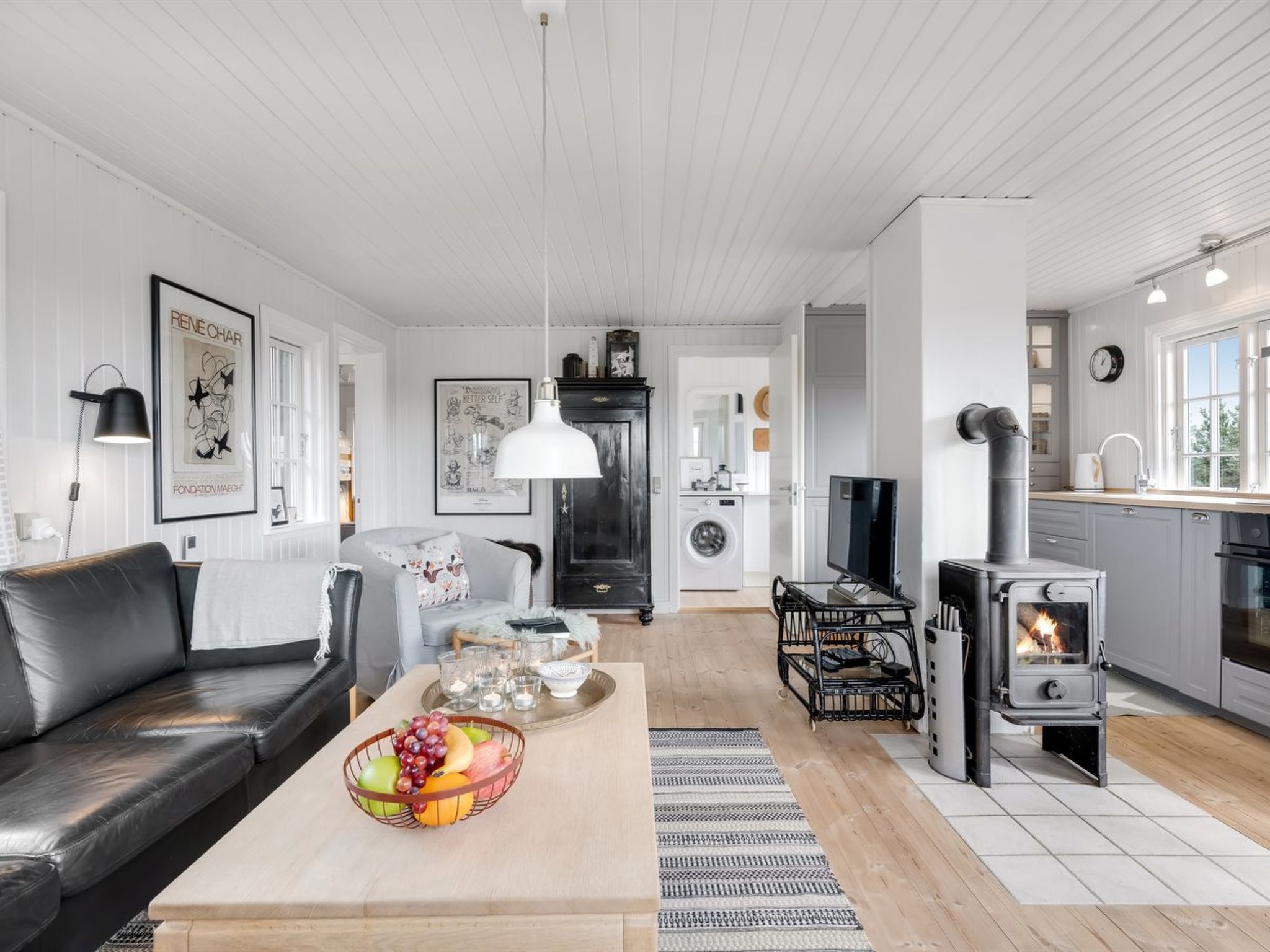 "Erikke" - 300m from the sea - Binnen