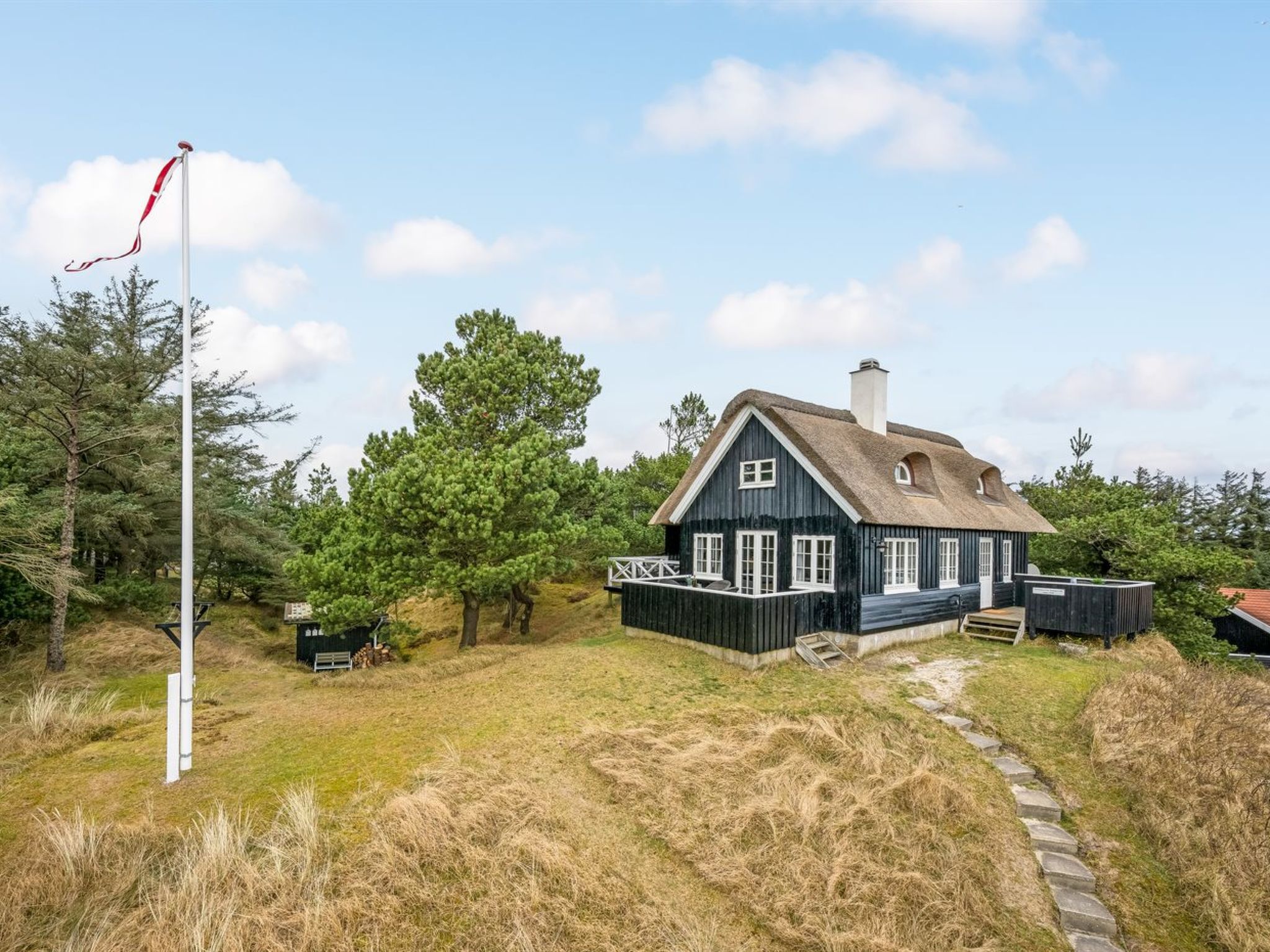 "Erikke" - 300m from the sea - Buiten