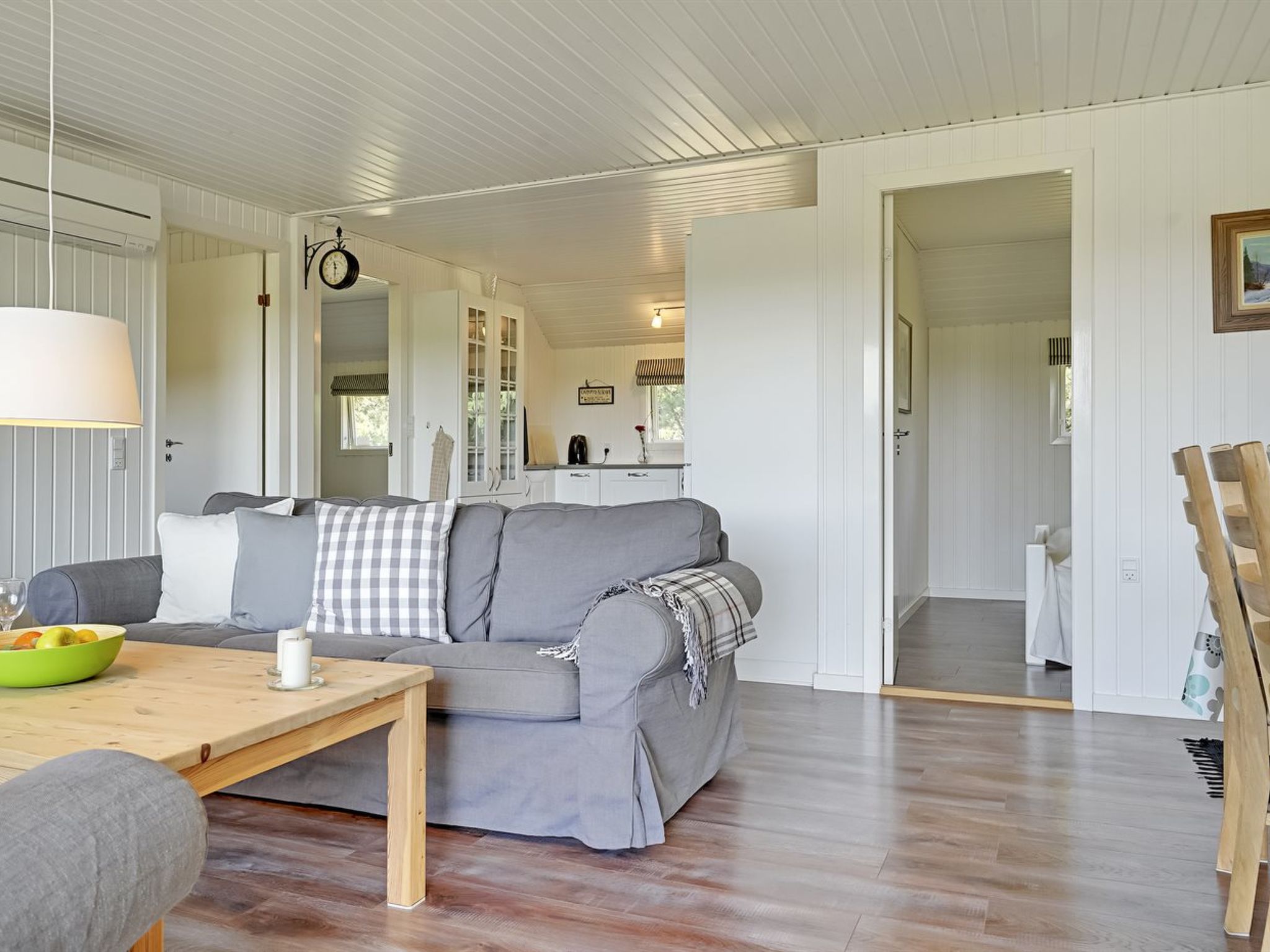 "Brunon" - 1.5km from the sea - Binnen