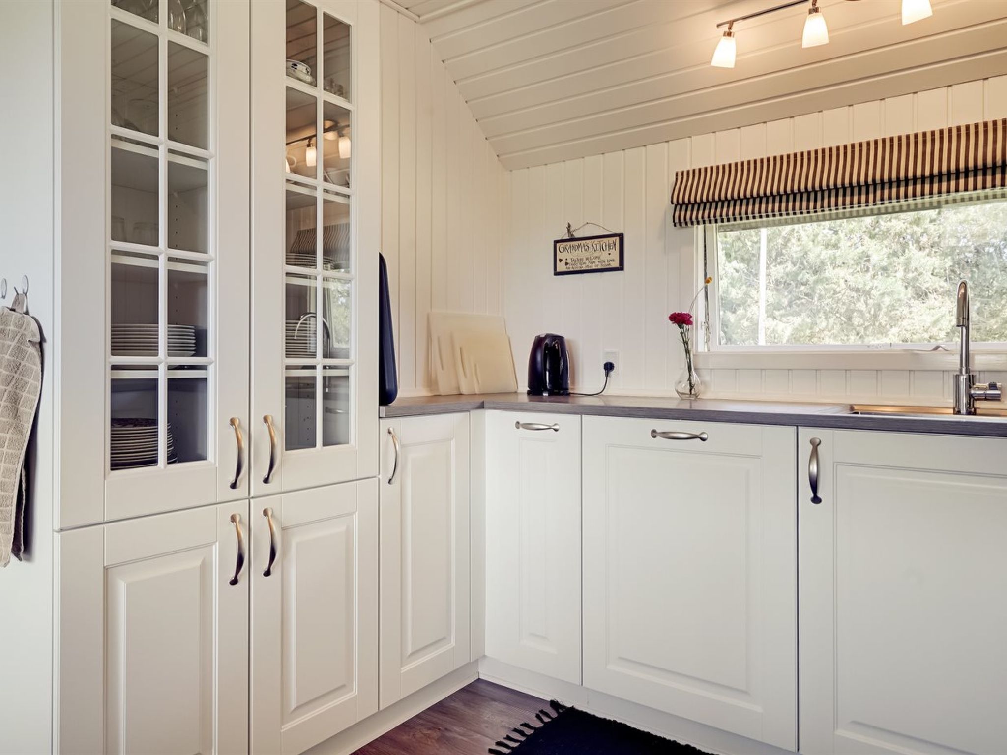 "Brunon" - 1.5km from the sea - Binnen