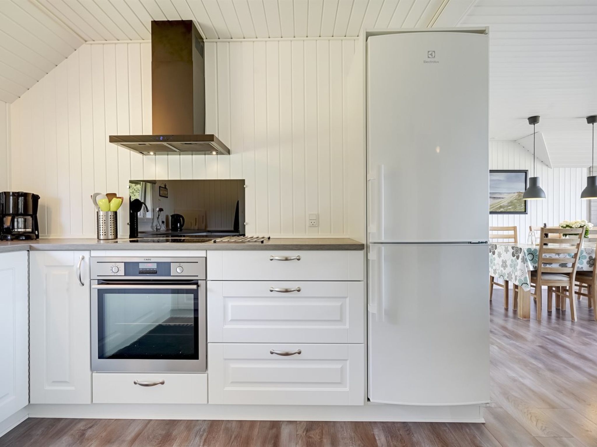 "Brunon" - 1.5km from the sea - Binnen