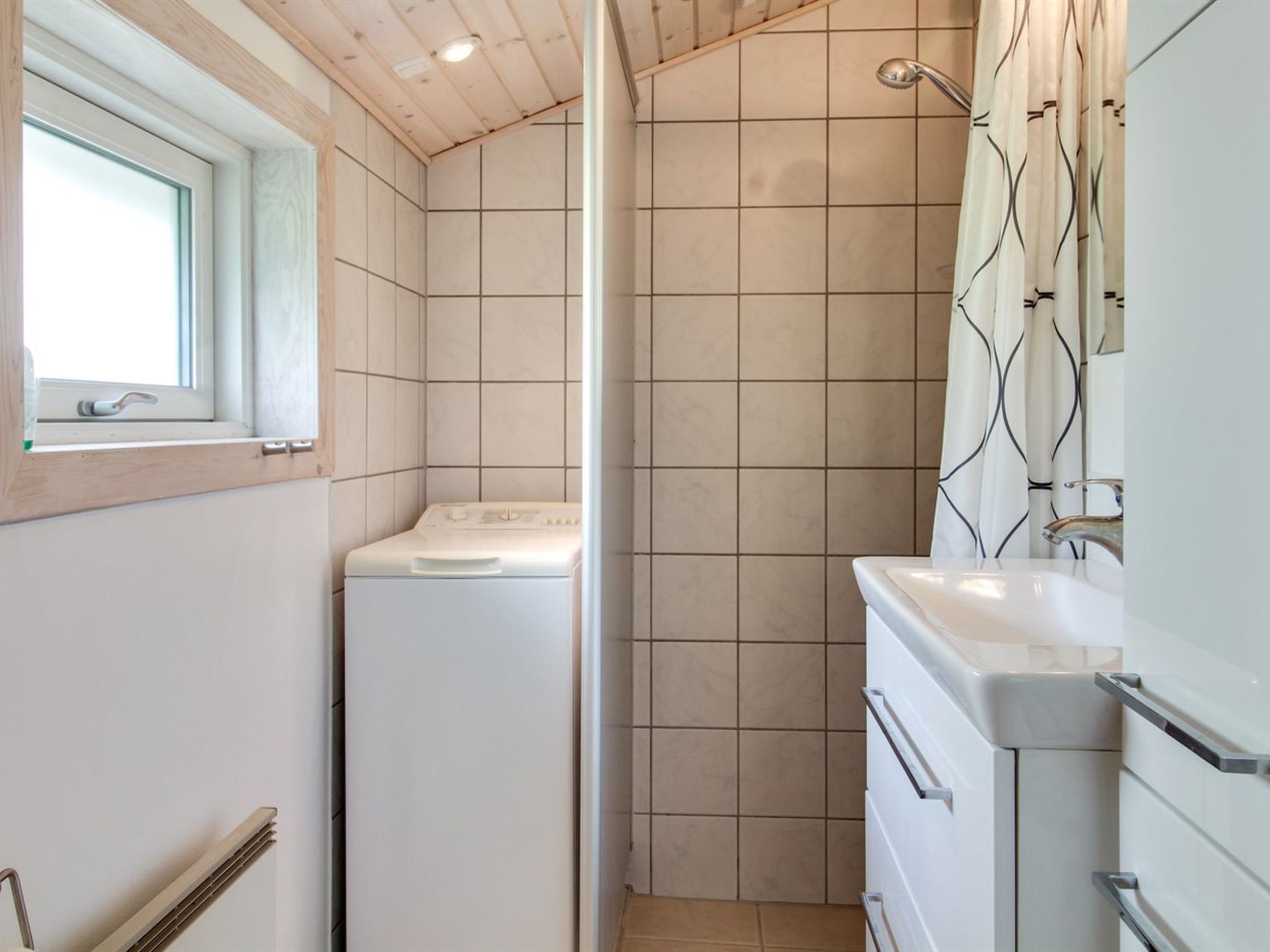 "Tuulikki" - 1.6km from the sea - Drinnen